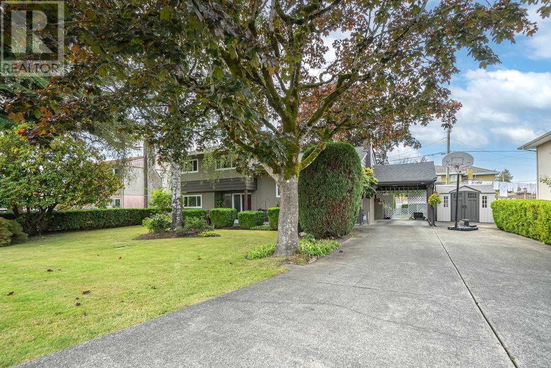 10820 SWINTON CRESCENT