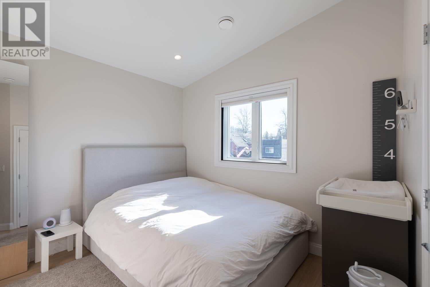 Listing Picture 20 of 34 : 852 W 18TH AVENUE, Vancouver / 溫哥華 - 魯藝地產 Yvonne Lu Group - MLS Medallion Club Member