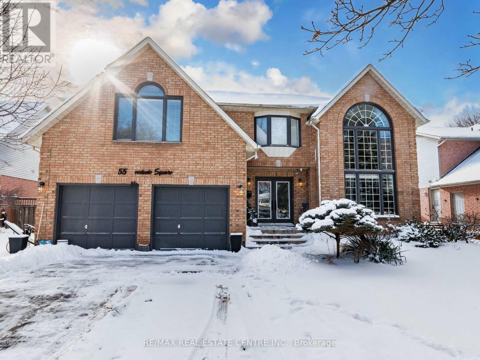 Property at 55 WOODSIDE SQUARE image 3