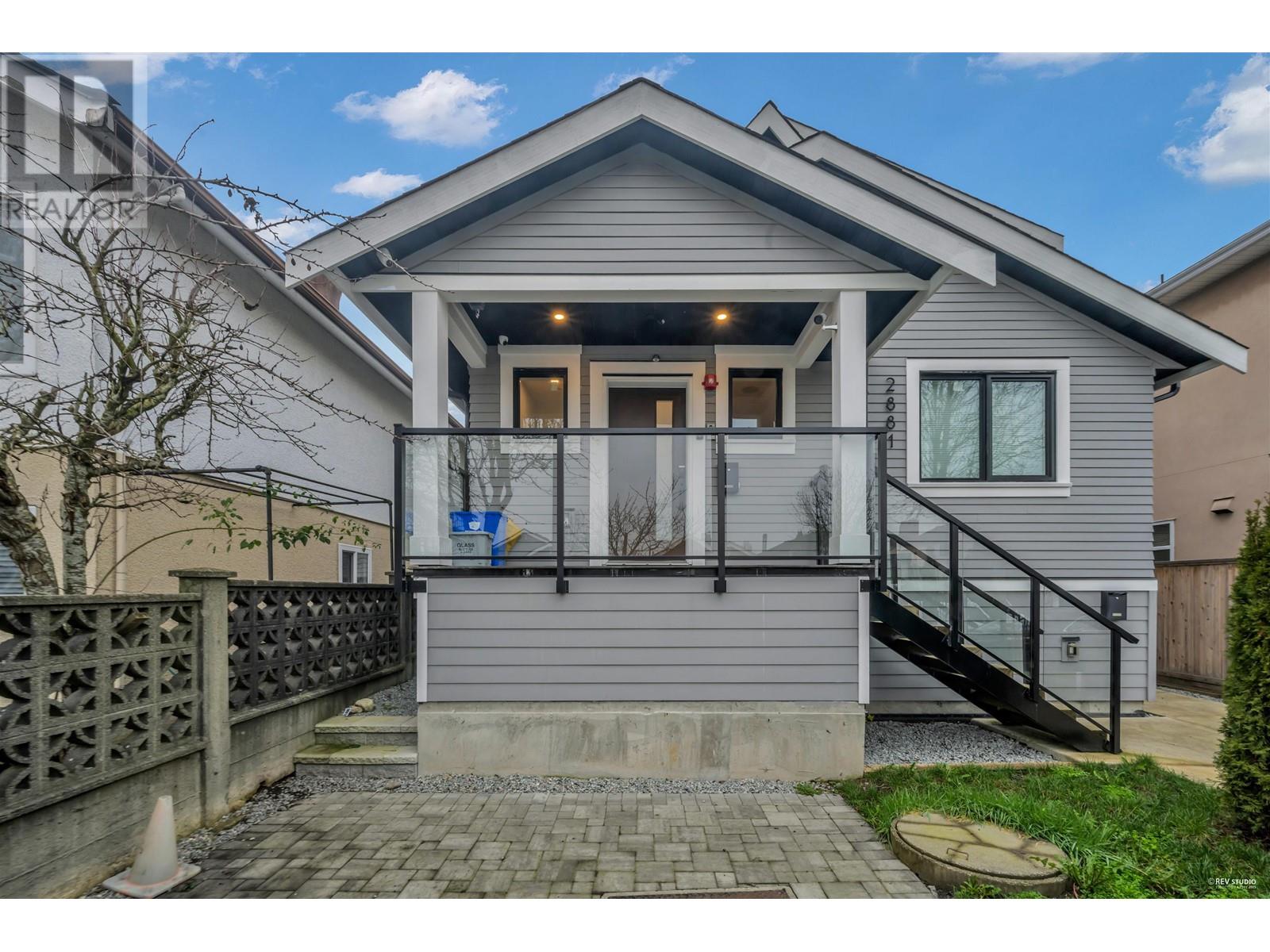 Listing Picture 2 of 12 : 2881 E GEORGIA STREET, Vancouver / 溫哥華 - 魯藝地產 Yvonne Lu Group - MLS Medallion Club Member