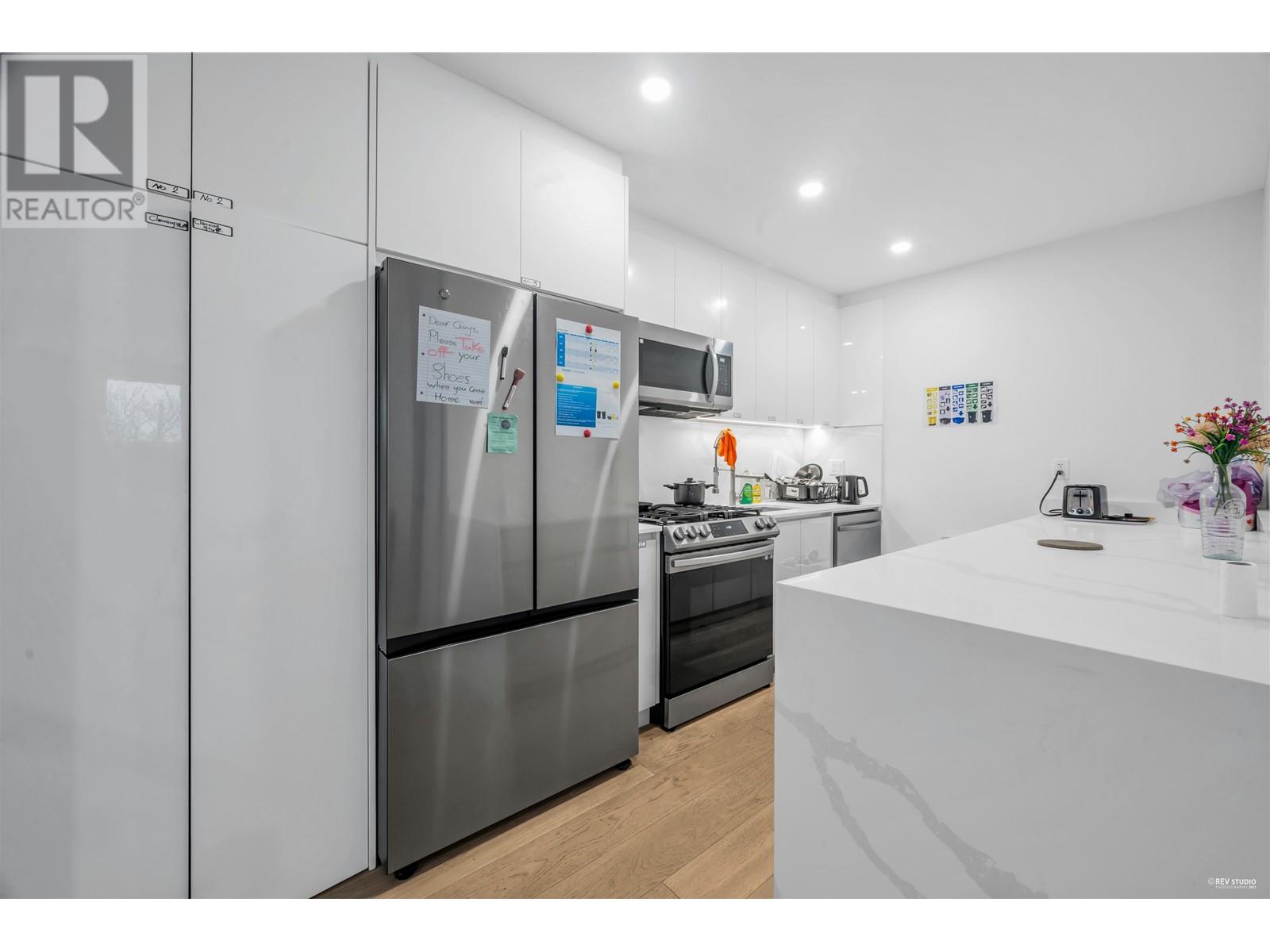 Listing Picture 8 of 12 : 2881 E GEORGIA STREET, Vancouver / 溫哥華 - 魯藝地產 Yvonne Lu Group - MLS Medallion Club Member