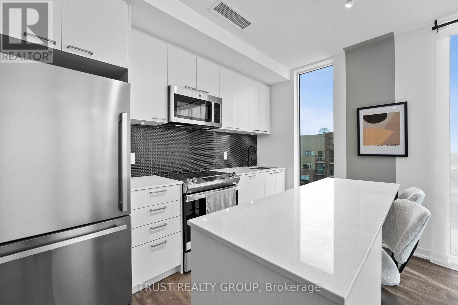 1104 - 1808 St. Clair Avenue W, Toronto, Ontario  M6N 0C1 - Photo 6 - W11946260