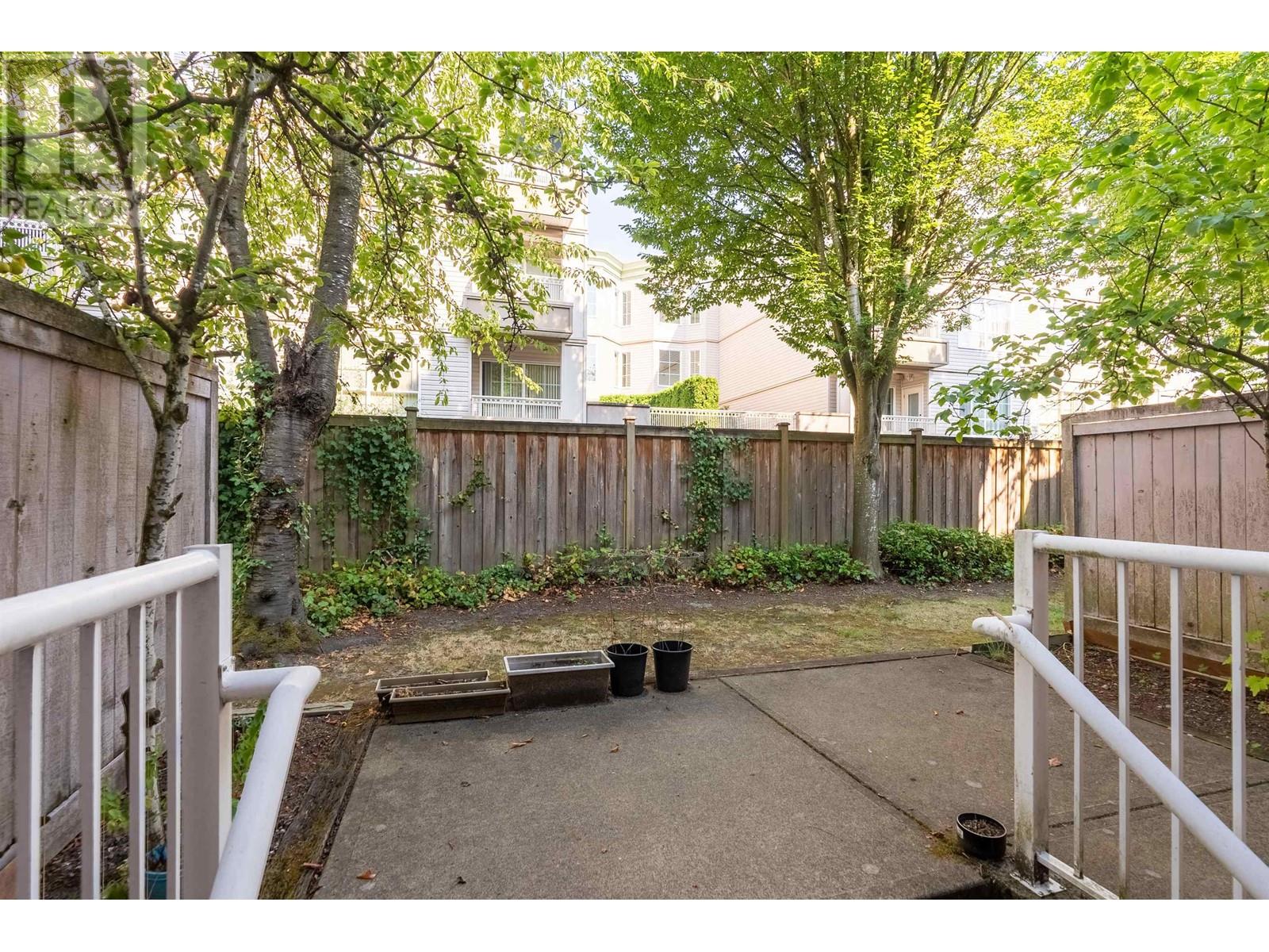 Listing Picture 18 of 21 : 7 8711 JONES ROAD, Richmond / 烈治文 - 魯藝地產 Yvonne Lu Group - MLS Medallion Club Member