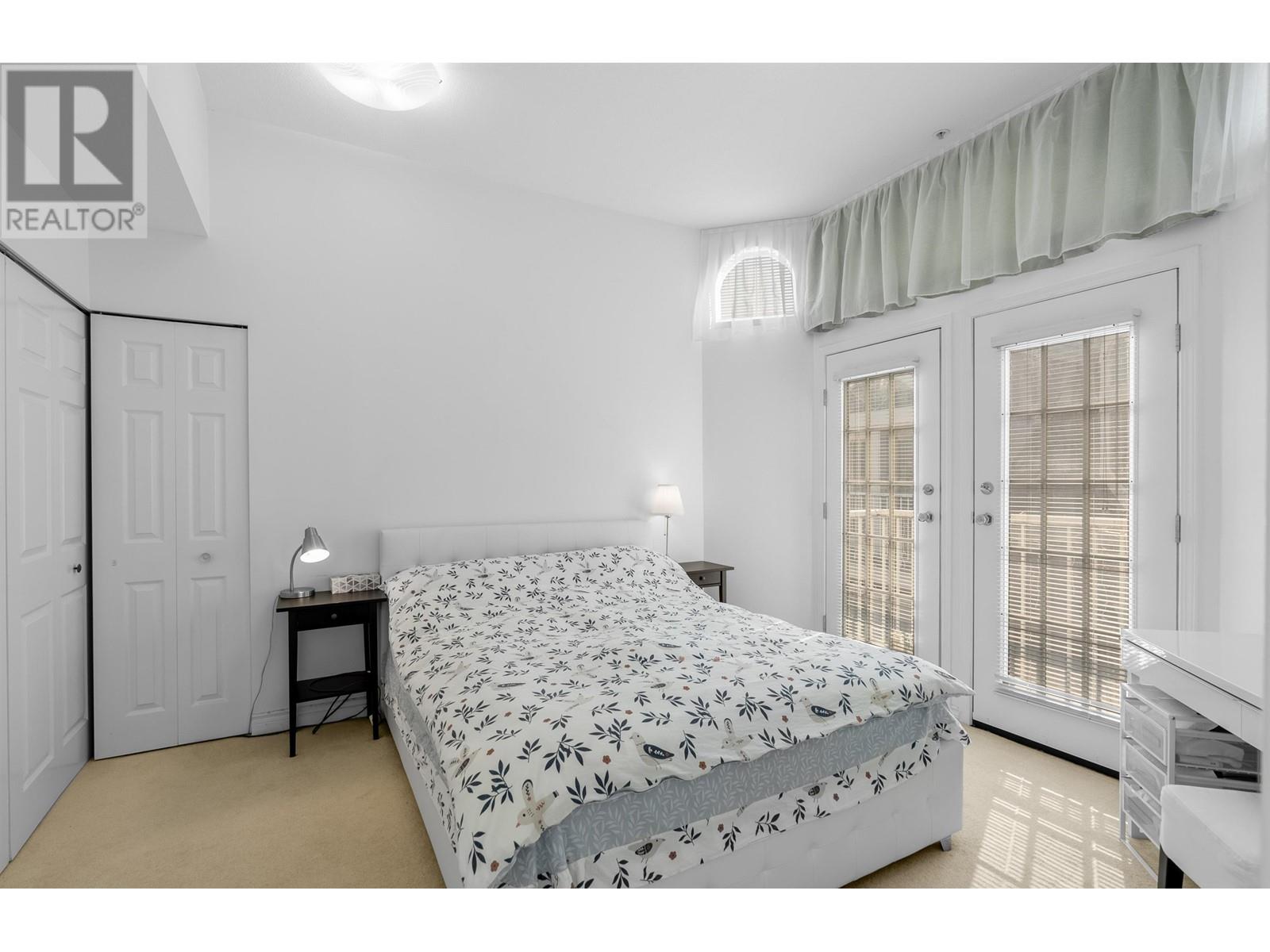 Listing Picture 7 of 21 : 7 8711 JONES ROAD, Richmond / 烈治文 - 魯藝地產 Yvonne Lu Group - MLS Medallion Club Member