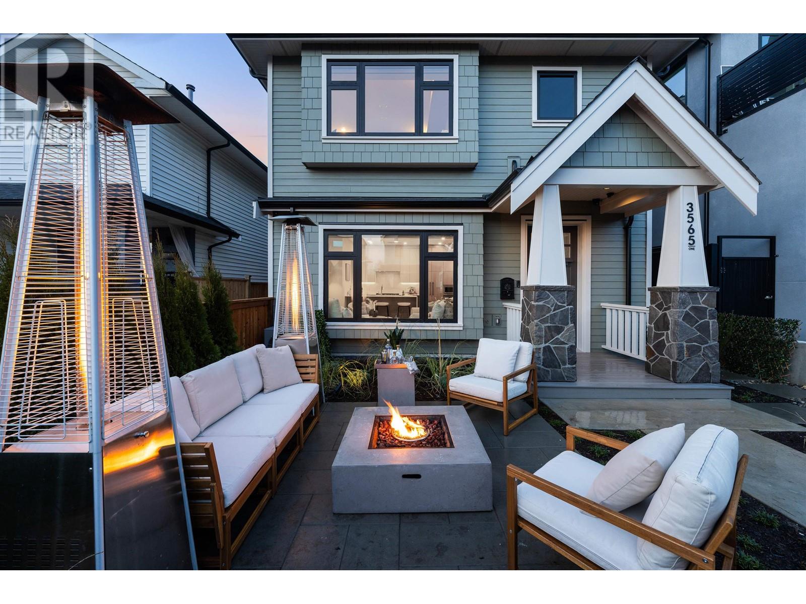 1 3565 TRIUMPH STREET, Vancouver