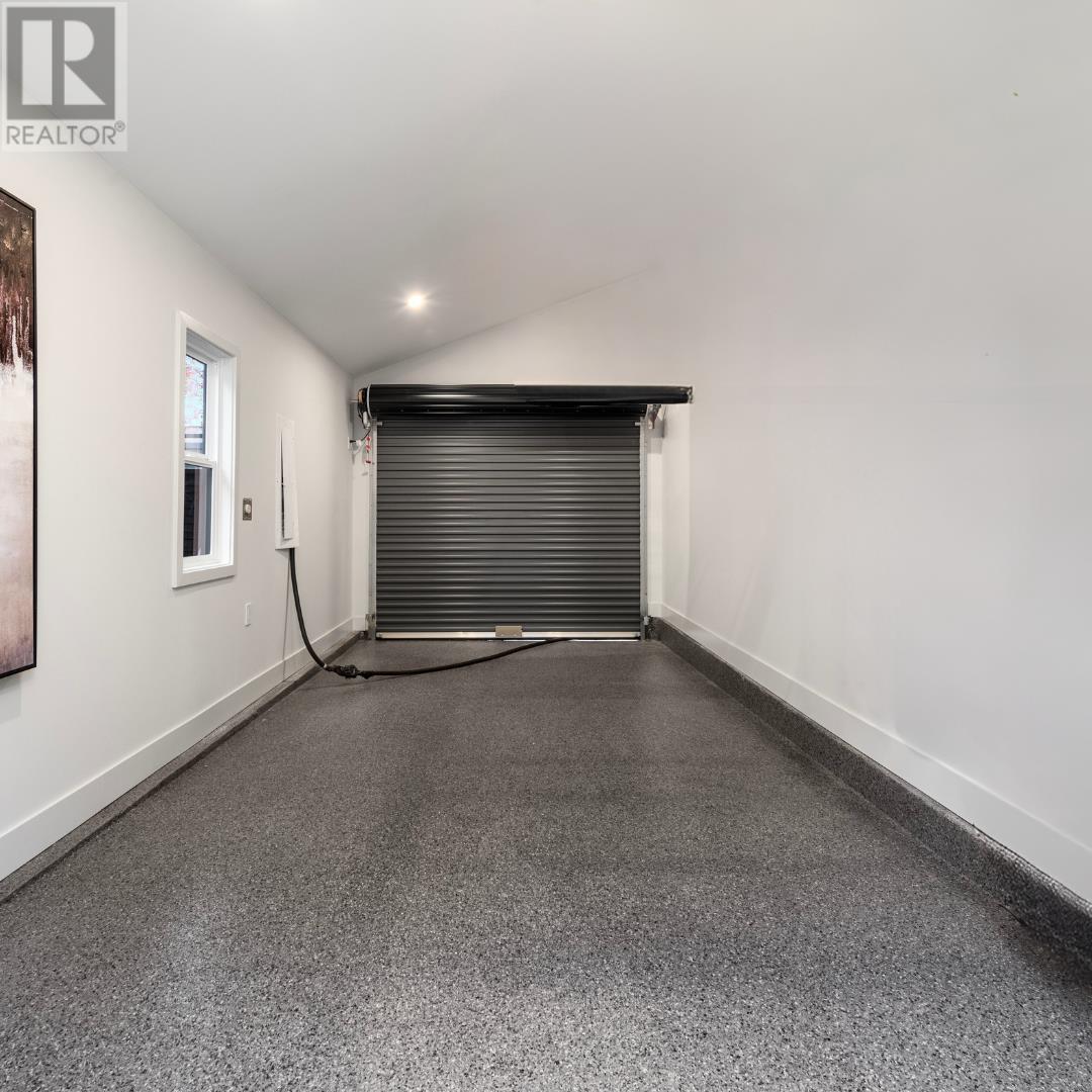 Listing Picture 34 of 39 : 1 3565 TRIUMPH STREET, Vancouver / 溫哥華 - 魯藝地產 Yvonne Lu Group - MLS Medallion Club Member