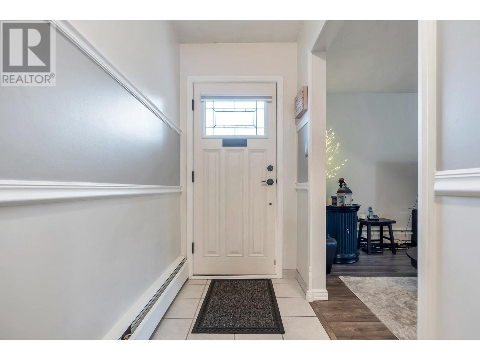 Listing Picture 28 of 36 : 8969 HORNE STREET, Burnaby / 本拿比 - 魯藝地產 Yvonne Lu Group - MLS Medallion Club Member