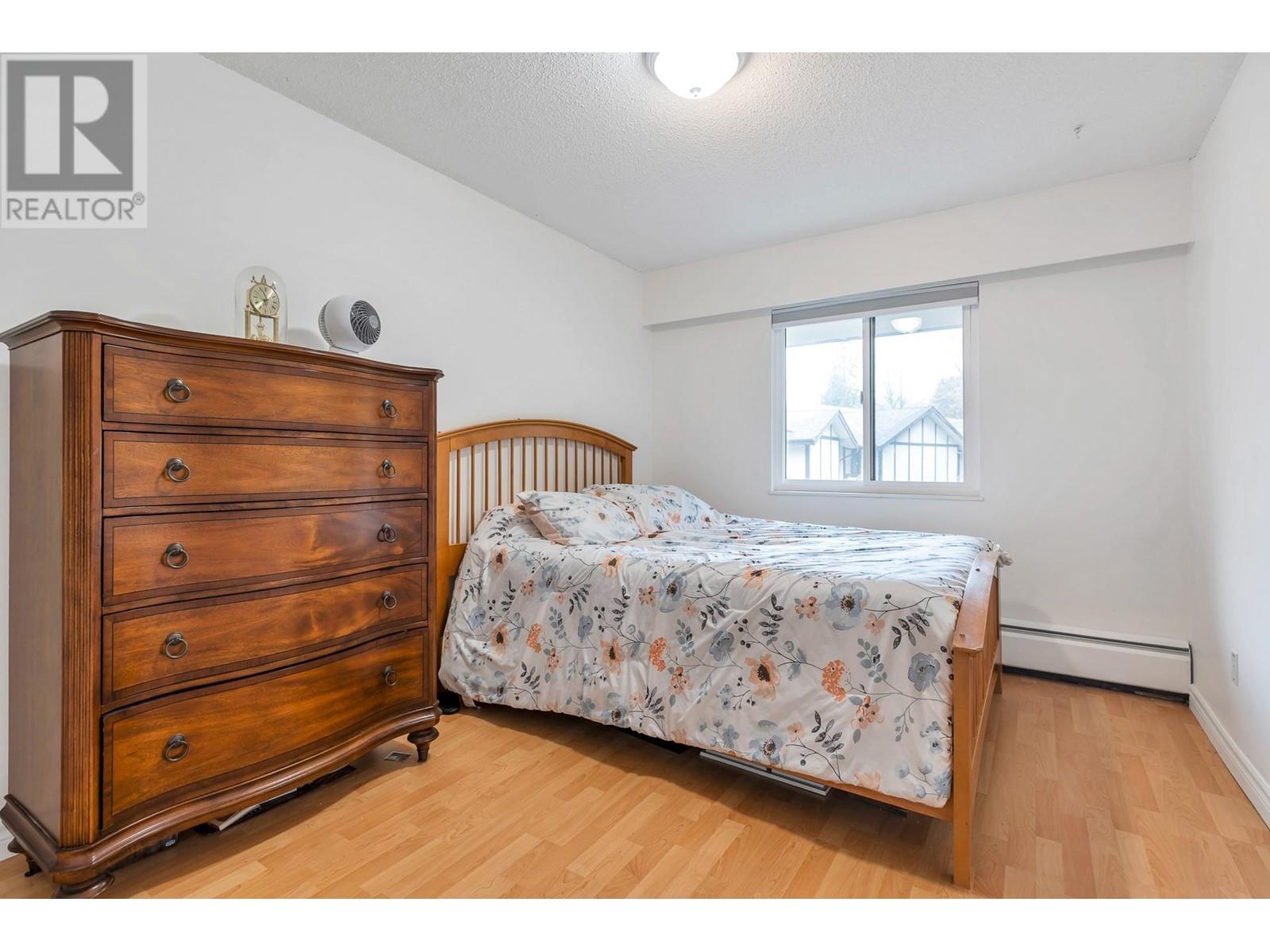 Listing Picture 21 of 36 : 8969 HORNE STREET, Burnaby / 本拿比 - 魯藝地產 Yvonne Lu Group - MLS Medallion Club Member