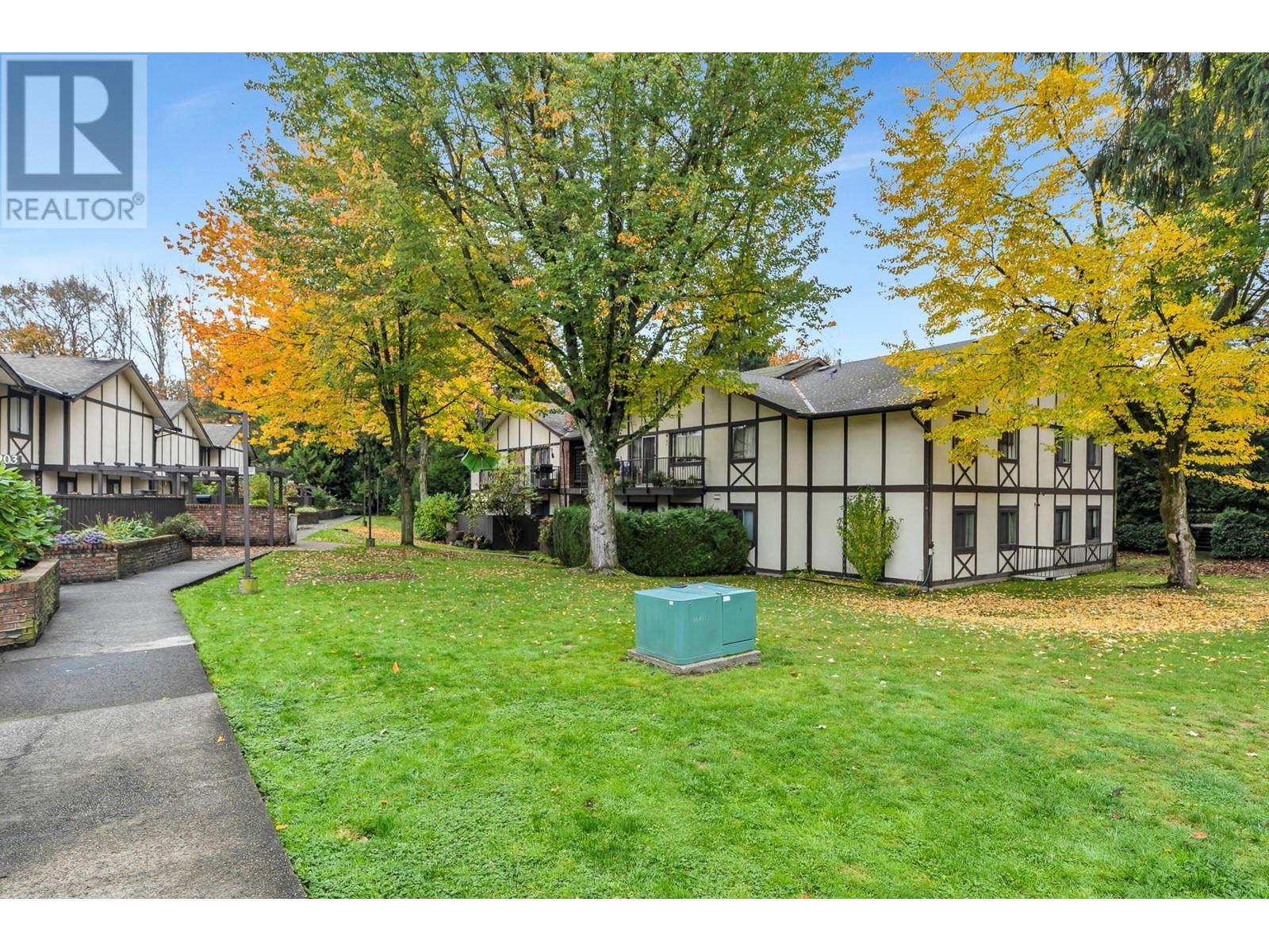 Listing Picture 33 of 36 : 8969 HORNE STREET, Burnaby / 本拿比 - 魯藝地產 Yvonne Lu Group - MLS Medallion Club Member