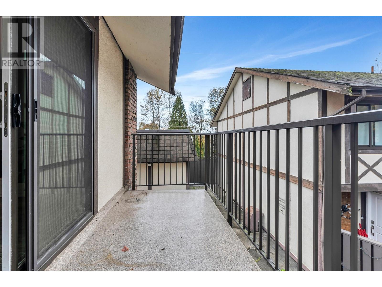 Listing Picture 31 of 36 : 8969 HORNE STREET, Burnaby / 本拿比 - 魯藝地產 Yvonne Lu Group - MLS Medallion Club Member