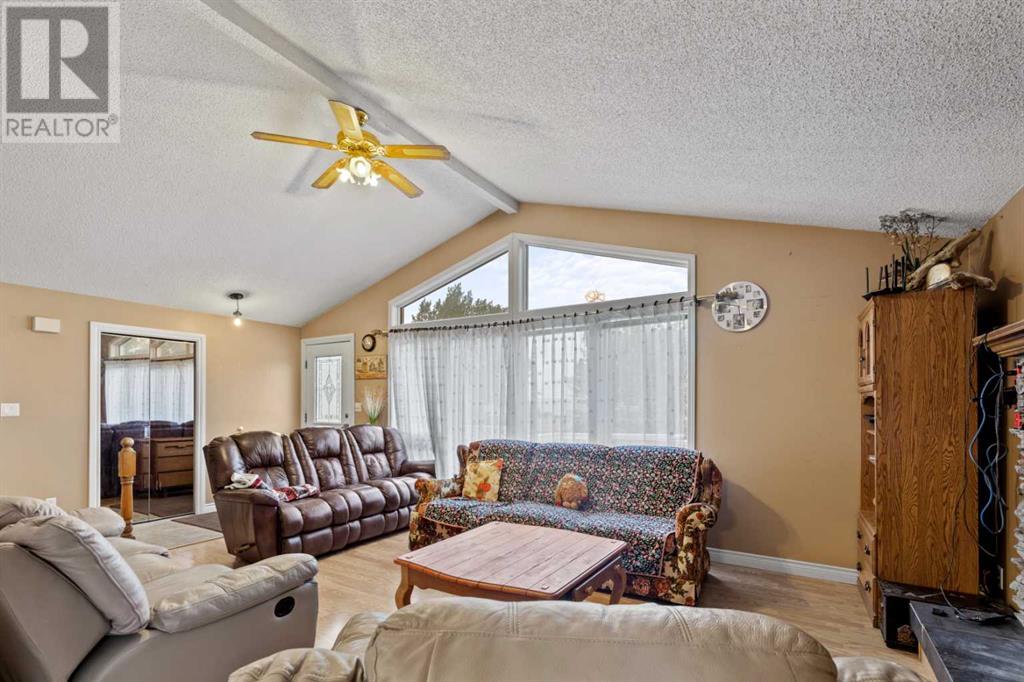 715060 Range Road 64, Grande Prairie, Alberta  T8X 4K1 - Photo 6 - A2176541