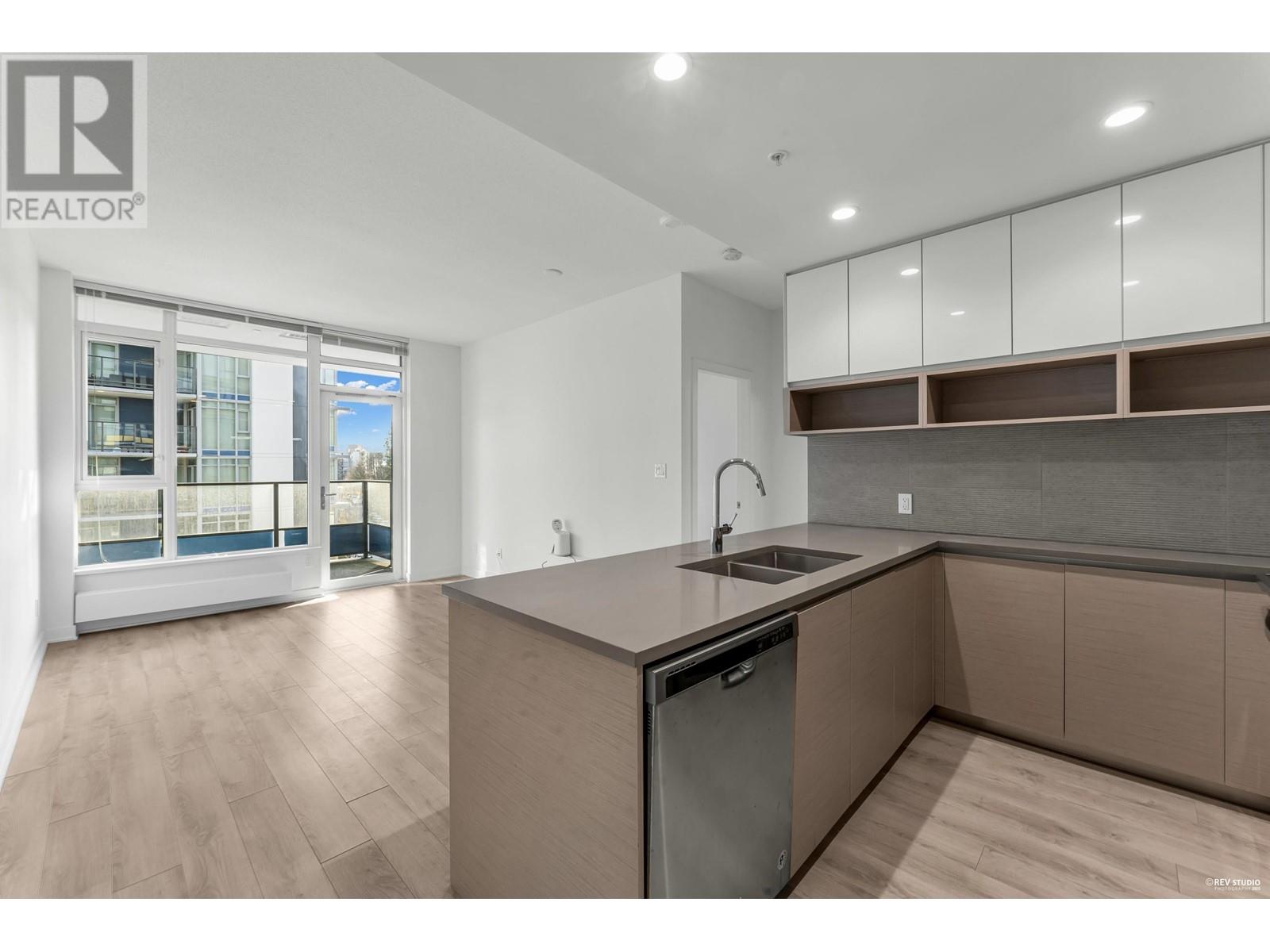Property at 501 8850 UNIVERSITY CRESCENT image 1