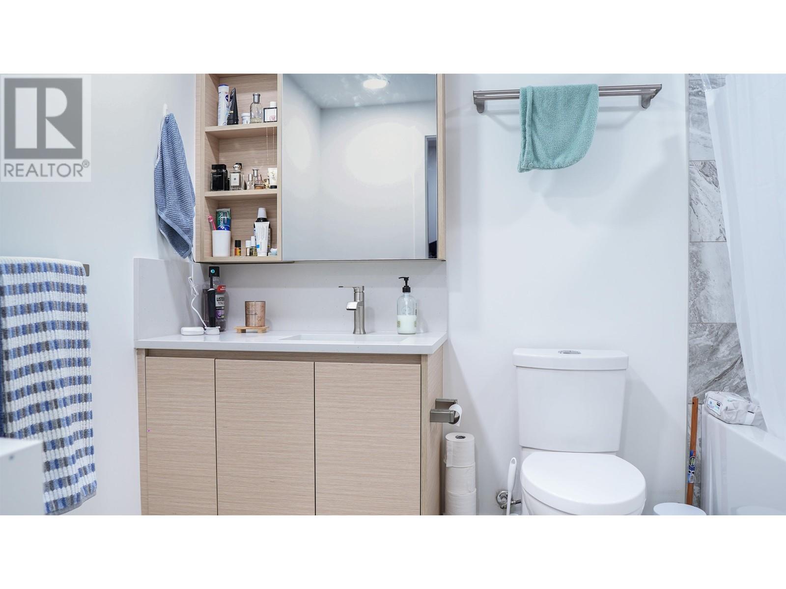 Listing Picture 3 of 18 : 1403 4433 ALASKA STREET, Burnaby / 本拿比 - 魯藝地產 Yvonne Lu Group - MLS Medallion Club Member