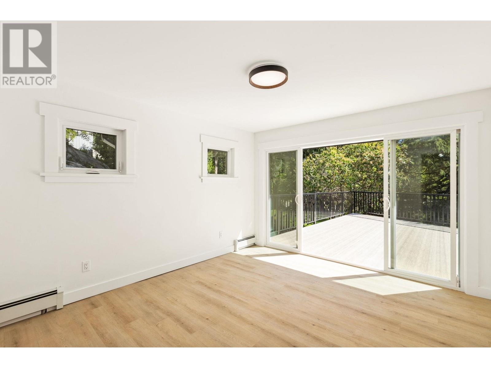 4990 Water Lane, West Vancouver, British Columbia  V7W 1K5 - Photo 10 - R2961648
