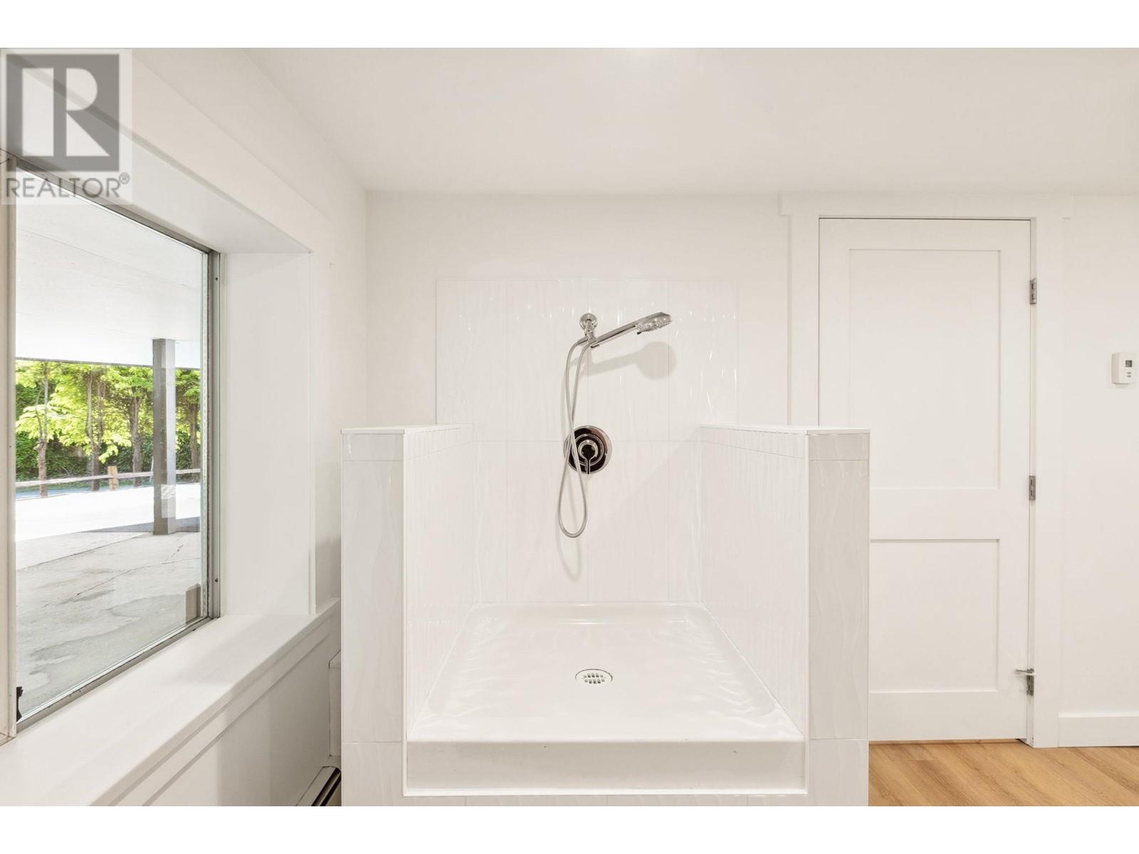 4990 Water Lane, West Vancouver, British Columbia  V7W 1K5 - Photo 23 - R2961648