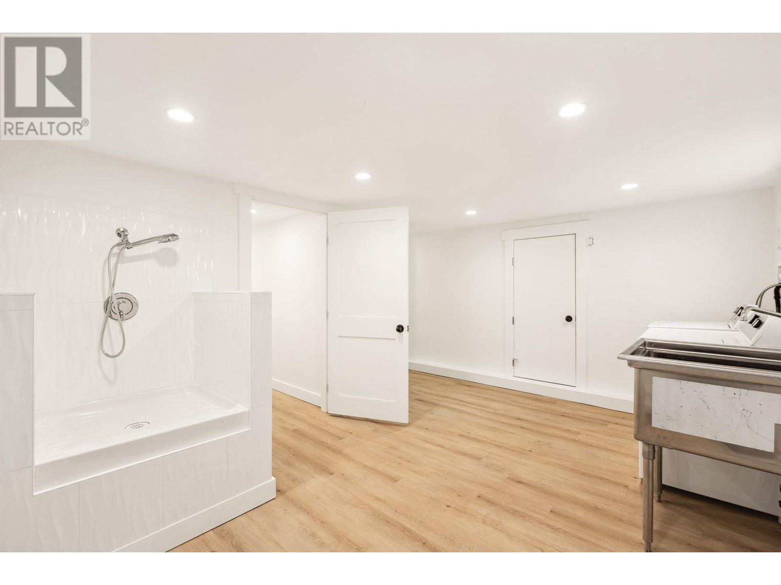 4990 Water Lane, West Vancouver, British Columbia  V7W 1K5 - Photo 24 - R2961648