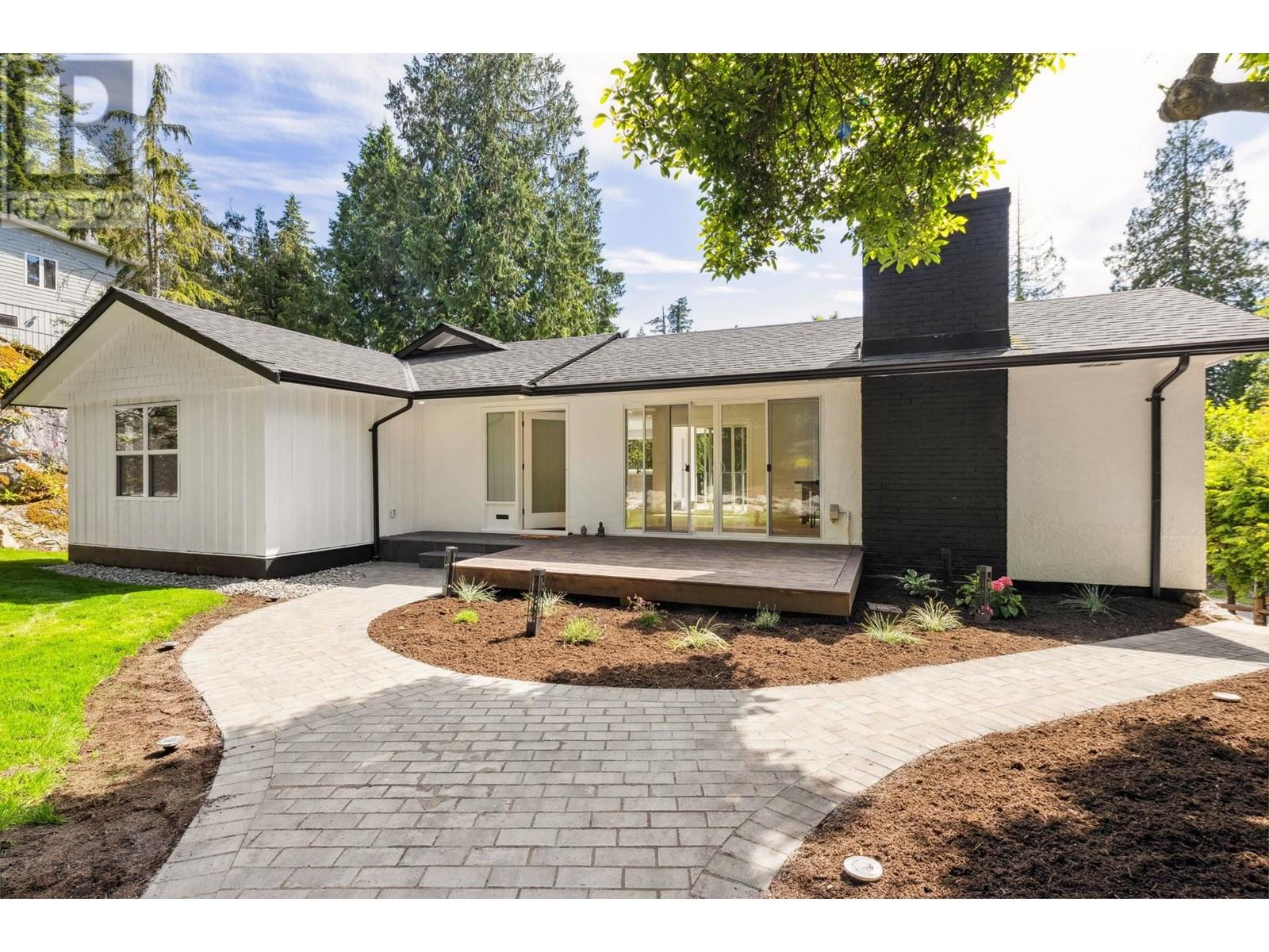 4990 Water Lane, West Vancouver, British Columbia  V7W 1K5 - Photo 31 - R2961648