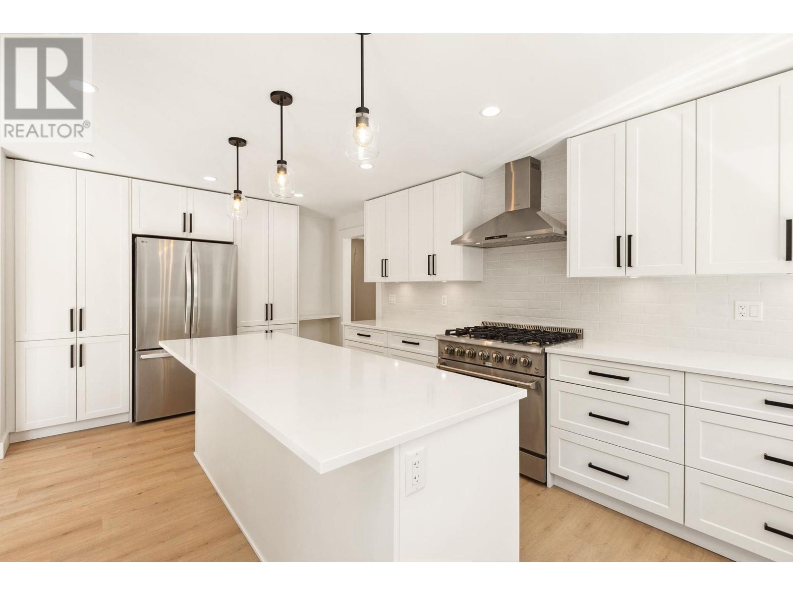 4990 Water Lane, West Vancouver, British Columbia  V7W 1K5 - Photo 5 - R2961648
