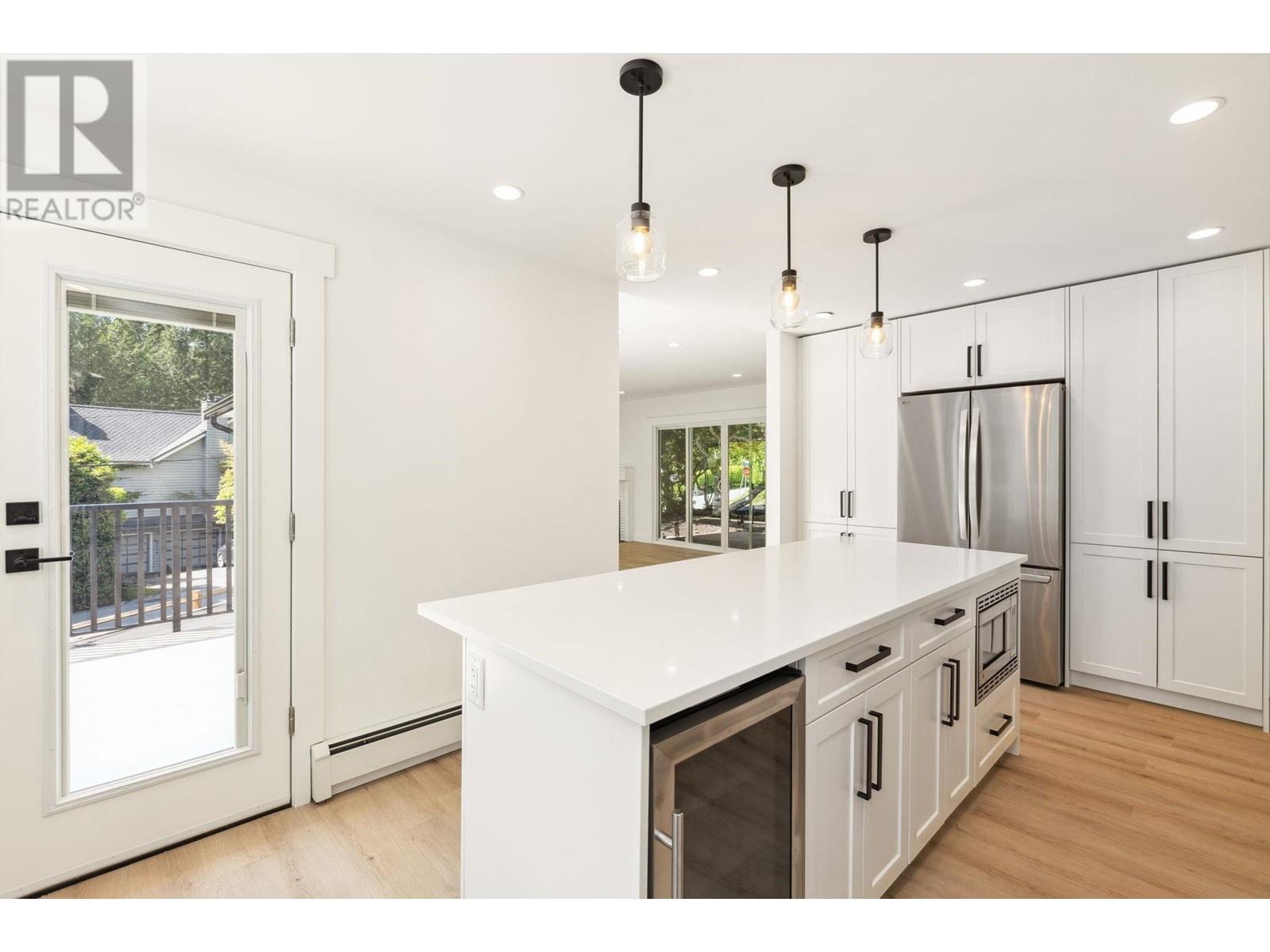 4990 Water Lane, West Vancouver, British Columbia  V7W 1K5 - Photo 7 - R2961648