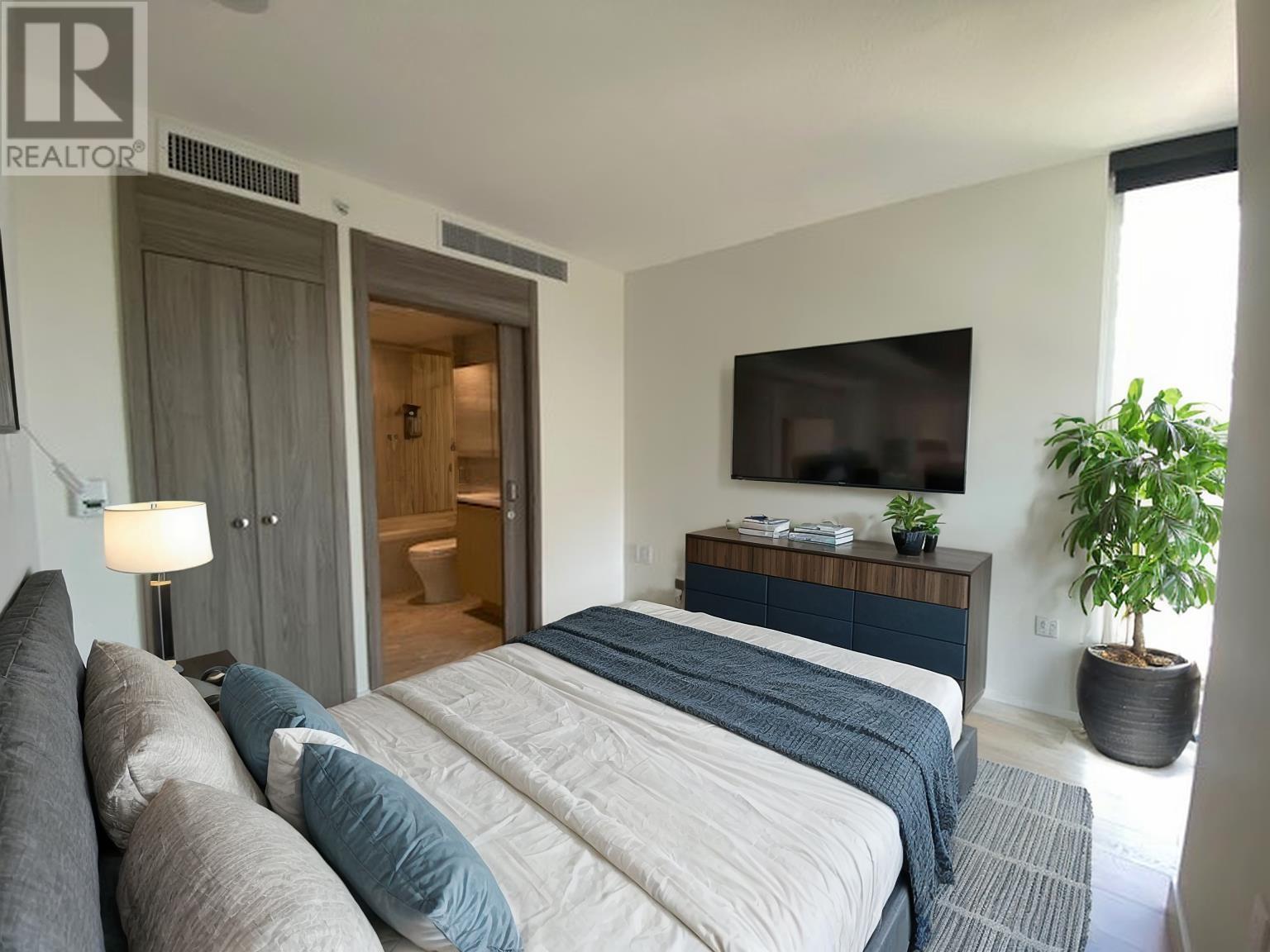 Listing Picture 16 of 39 : 1206 89 NELSON STREET, Vancouver / 溫哥華 - 魯藝地產 Yvonne Lu Group - MLS Medallion Club Member