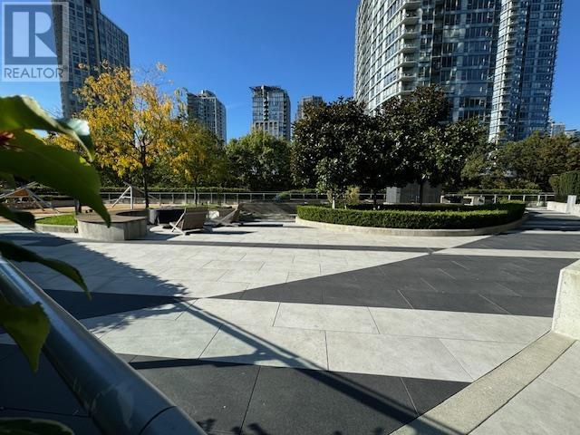 Listing Picture 31 of 39 : 1206 89 NELSON STREET, Vancouver / 溫哥華 - 魯藝地產 Yvonne Lu Group - MLS Medallion Club Member