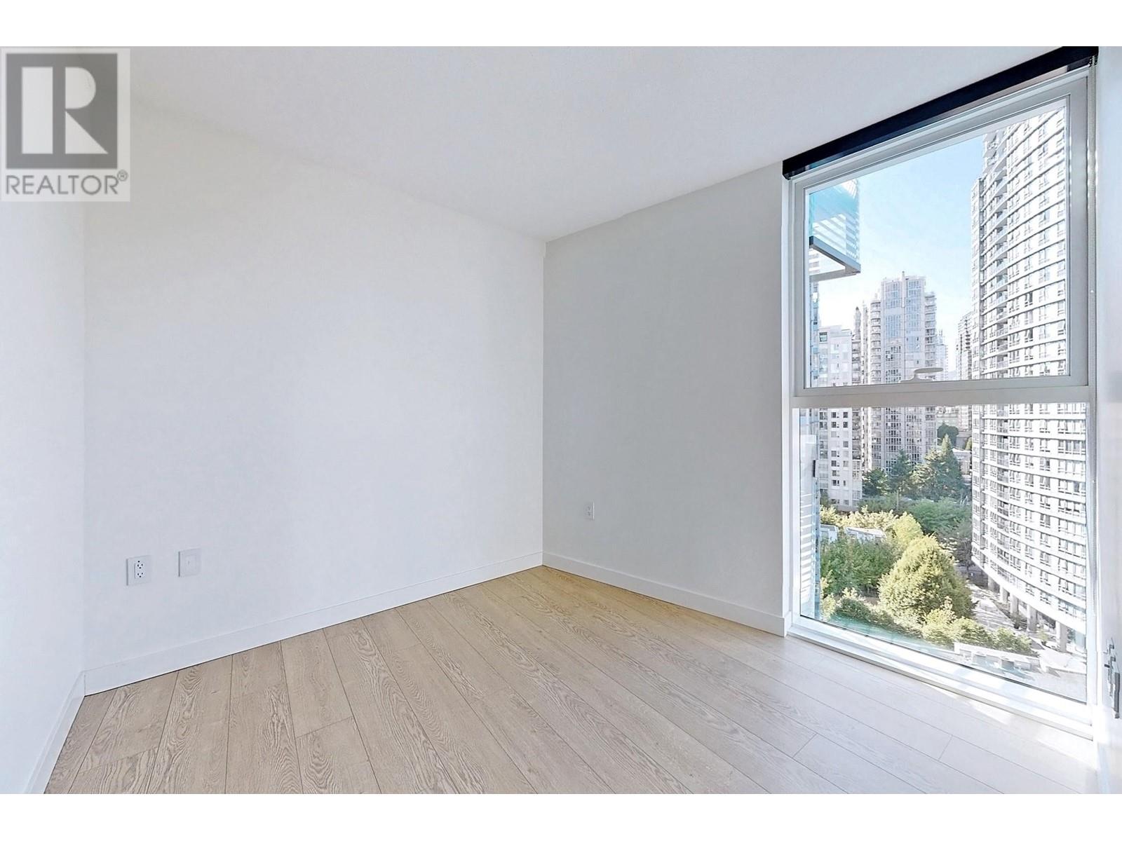 Listing Picture 12 of 39 : 1206 89 NELSON STREET, Vancouver / 溫哥華 - 魯藝地產 Yvonne Lu Group - MLS Medallion Club Member