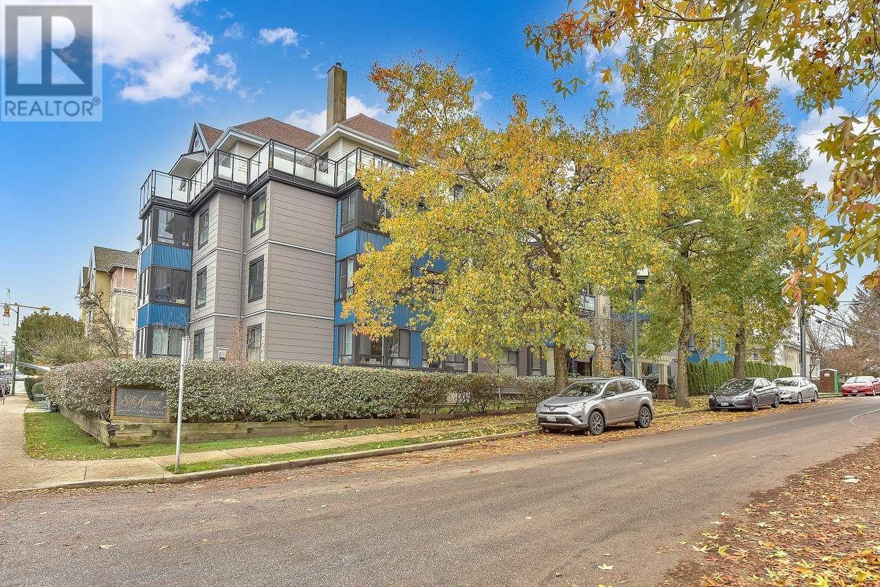 101 2405 KAMLOOPS STREET