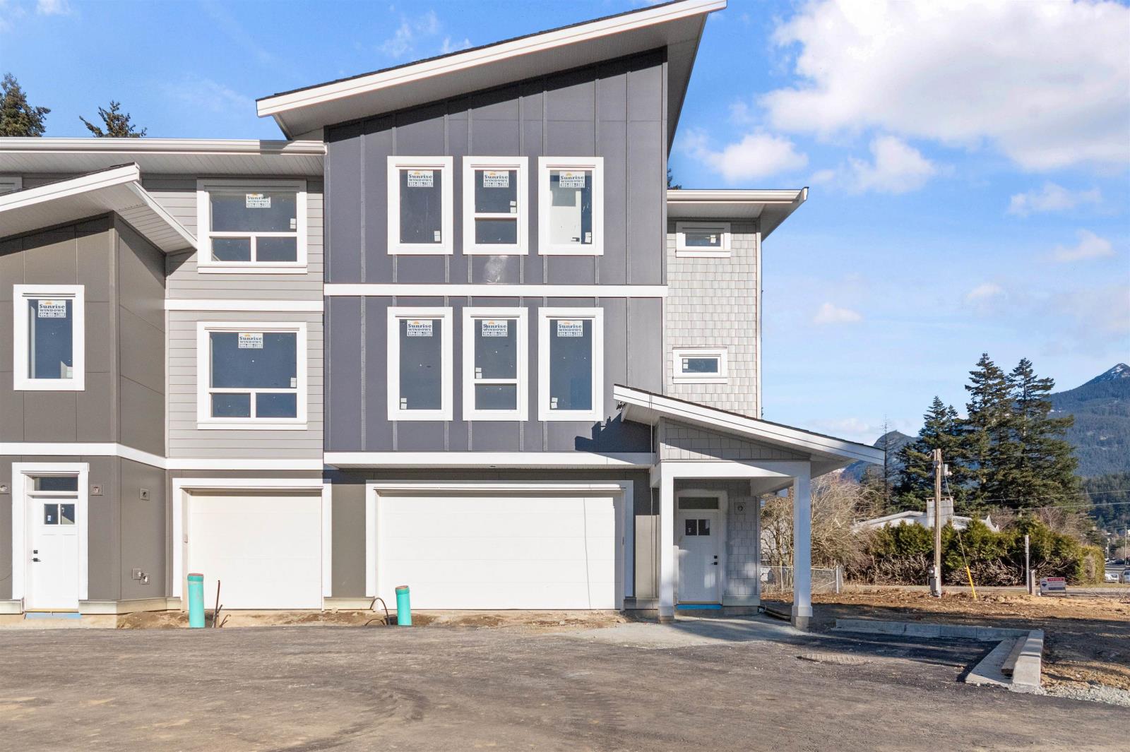 8 455 Coquihalla Street, Hope, Hope, British Columbia V0X 1L0 - Photo 1 - R2956962