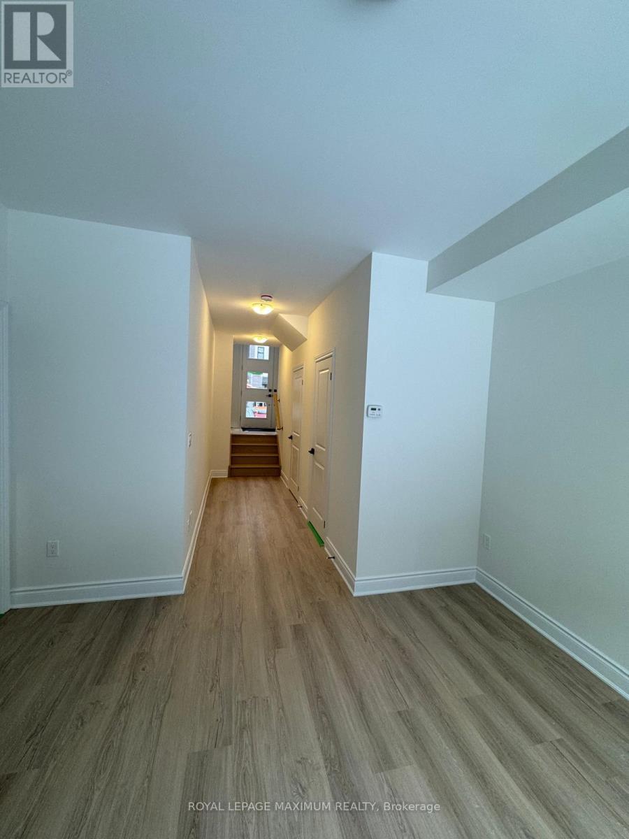 82 Paradox Street, Vaughan, Ontario  L4L 1A7 - Photo 14 - N11946375