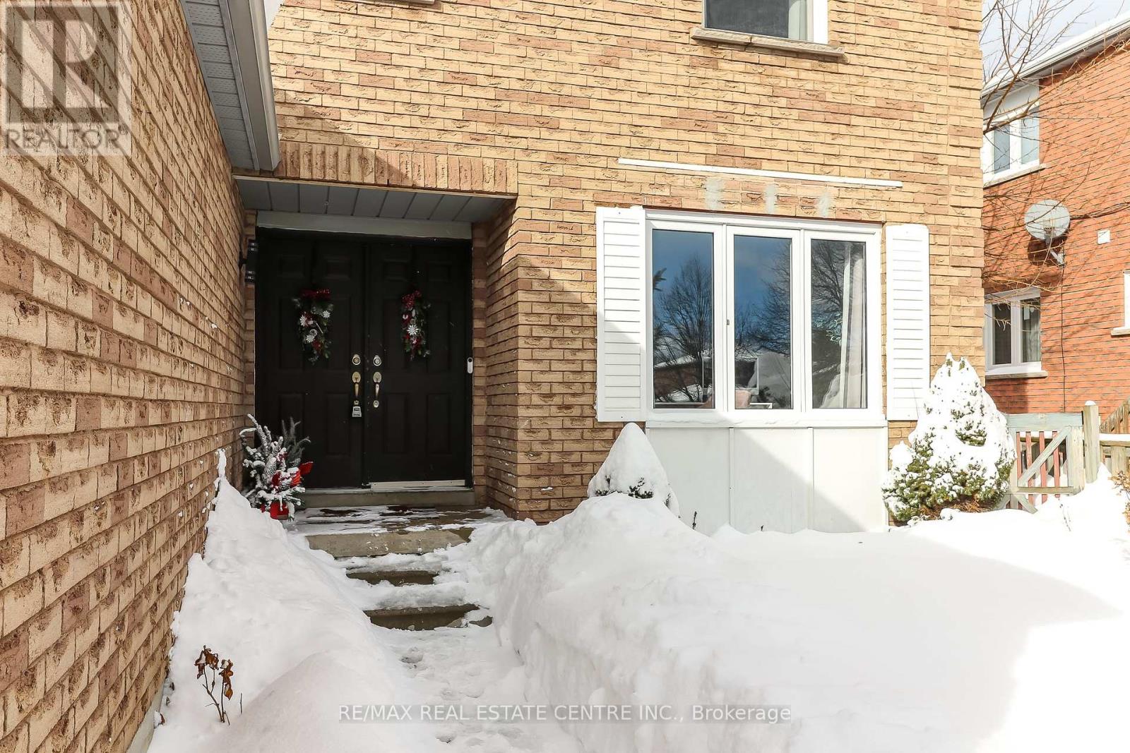 Property at 22 MEADOWLARK ROAD image 2