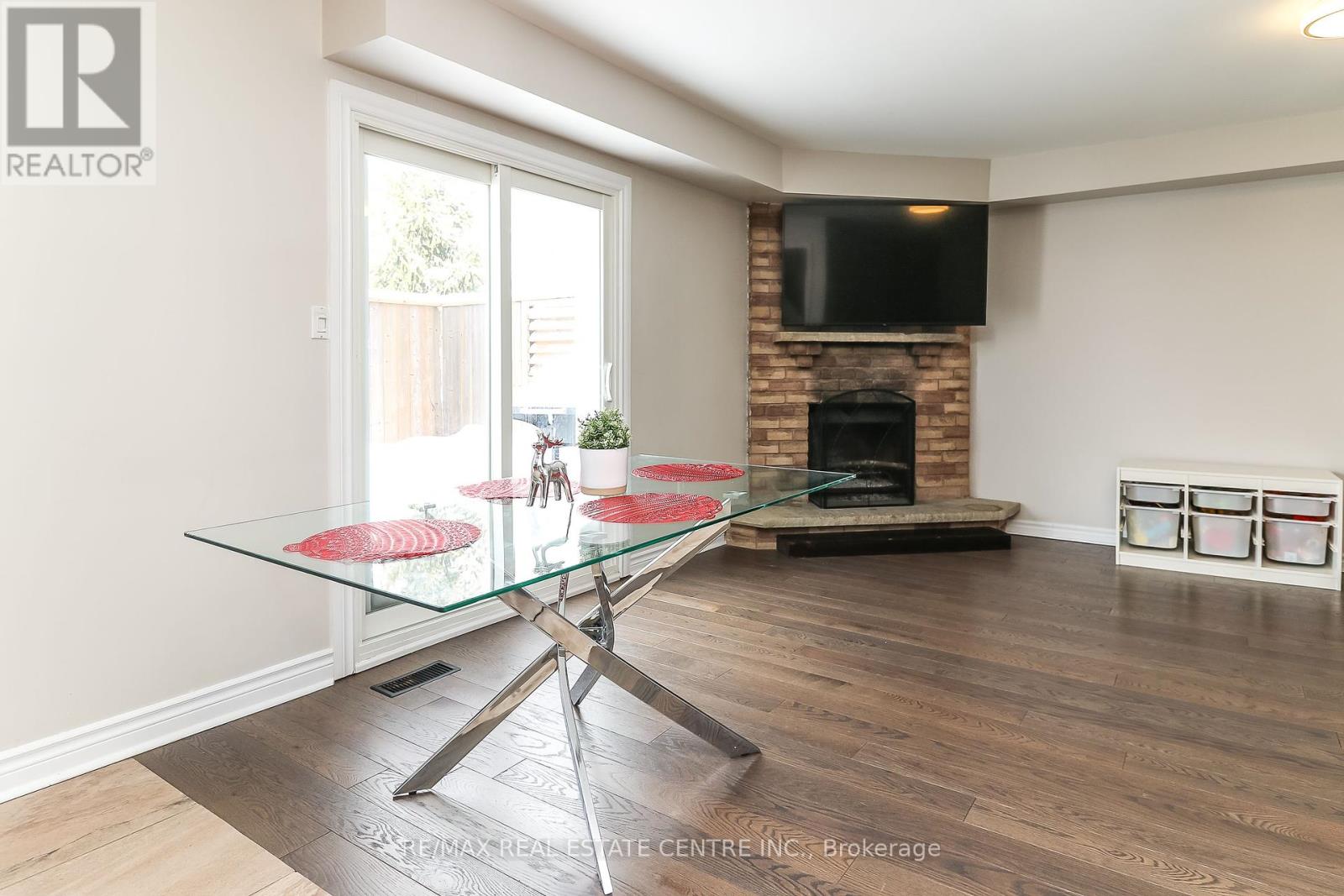 Property at 22 MEADOWLARK ROAD image 4