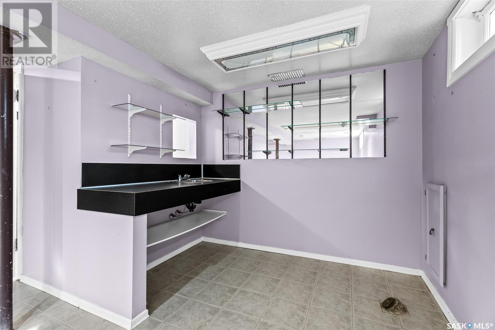 122 Lillooet Street E, Moose Jaw, Saskatchewan  S6H 4S5 - Photo 28 - SK984743