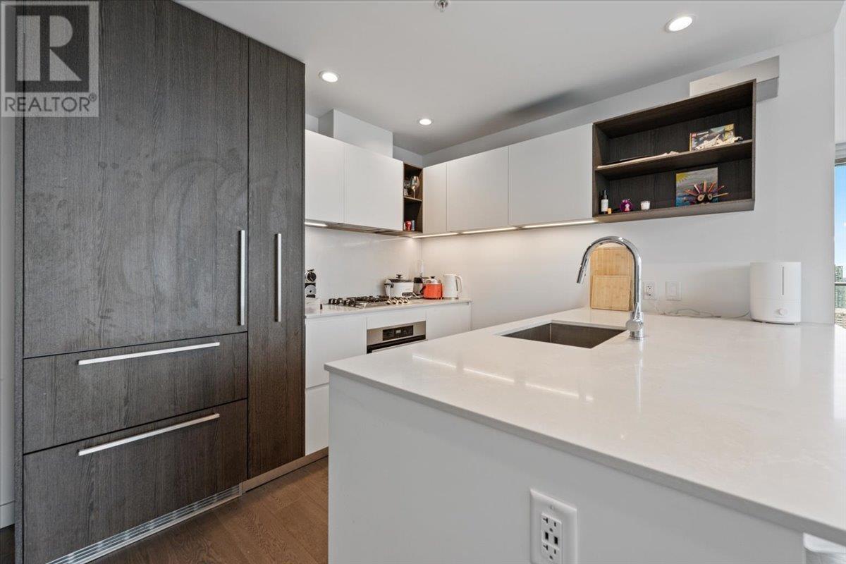 Listing Picture 5 of 23 : 3302 6000 MCKAY AVENUE, Burnaby / 本拿比 - 魯藝地產 Yvonne Lu Group - MLS Medallion Club Member