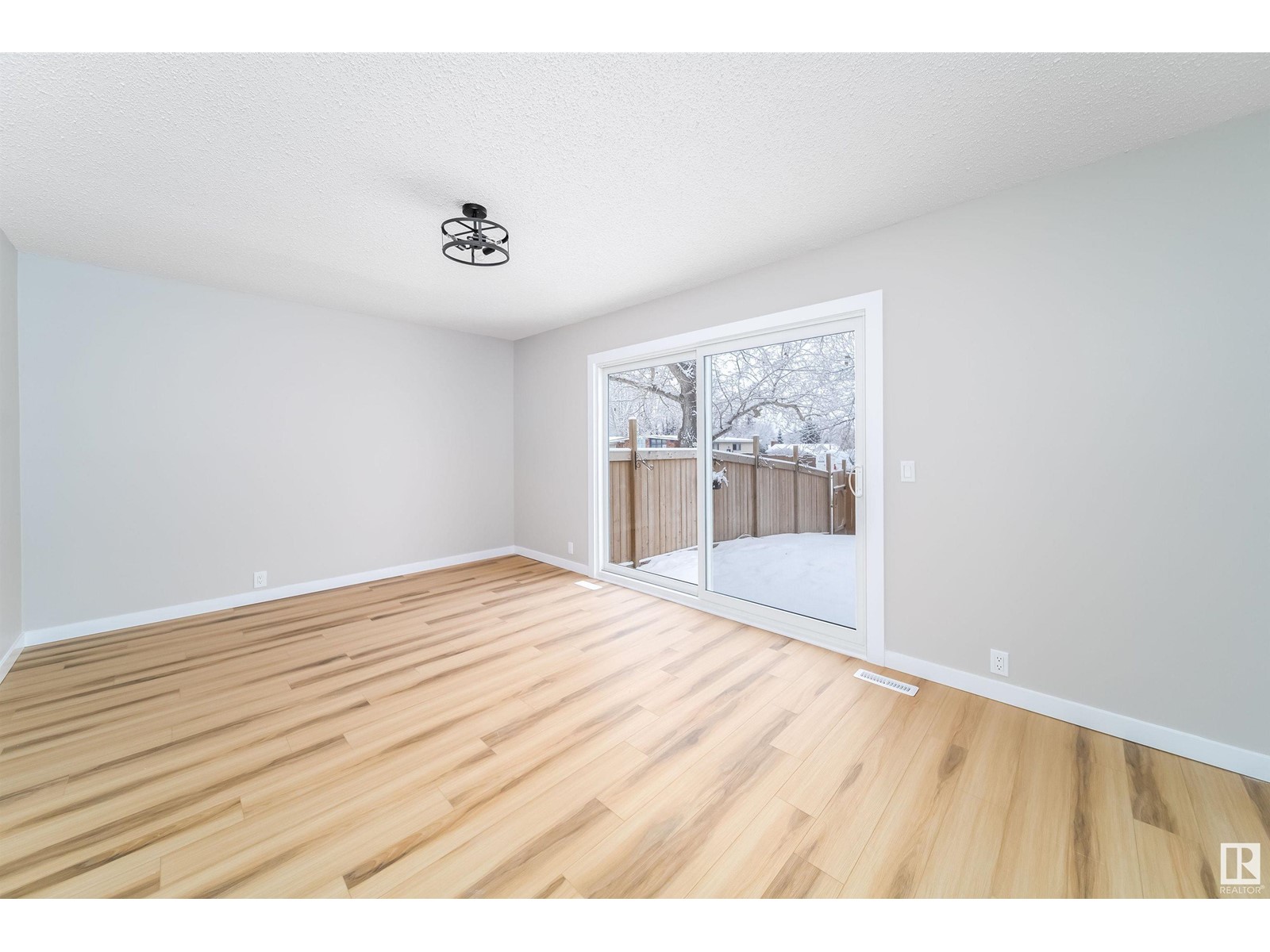 3837 85 St Nw, Edmonton, Alberta  T6K 2L5 - Photo 9 - E4419616