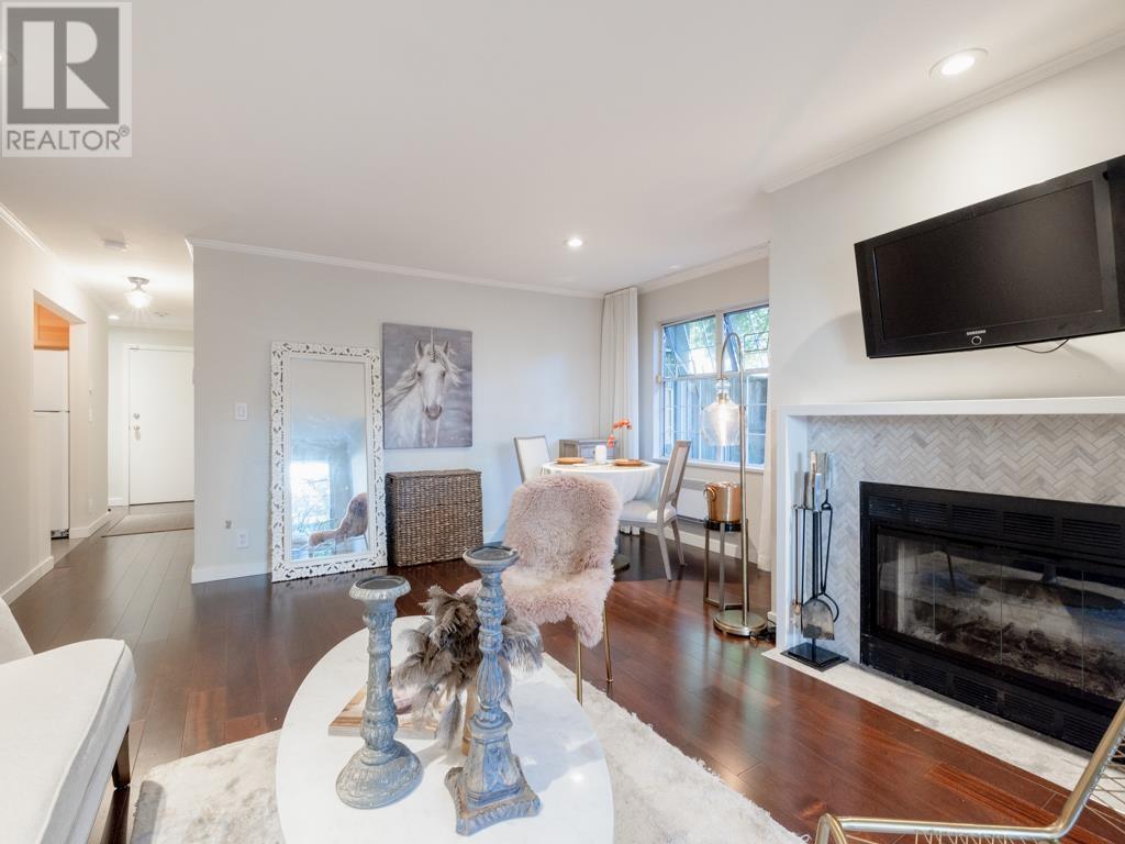 Listing Picture 18 of 33 : 104 925 W 15TH AVENUE, Vancouver / 溫哥華 - 魯藝地產 Yvonne Lu Group - MLS Medallion Club Member