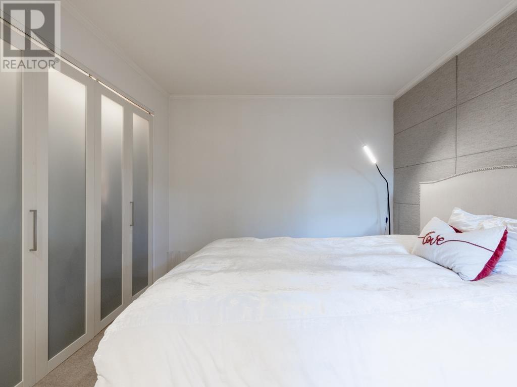 Listing Picture 12 of 33 : 104 925 W 15TH AVENUE, Vancouver / 溫哥華 - 魯藝地產 Yvonne Lu Group - MLS Medallion Club Member