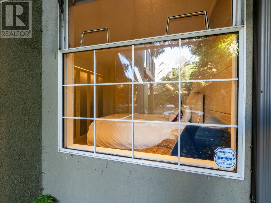 Listing Picture 28 of 33 : 104 925 W 15TH AVENUE, Vancouver / 溫哥華 - 魯藝地產 Yvonne Lu Group - MLS Medallion Club Member