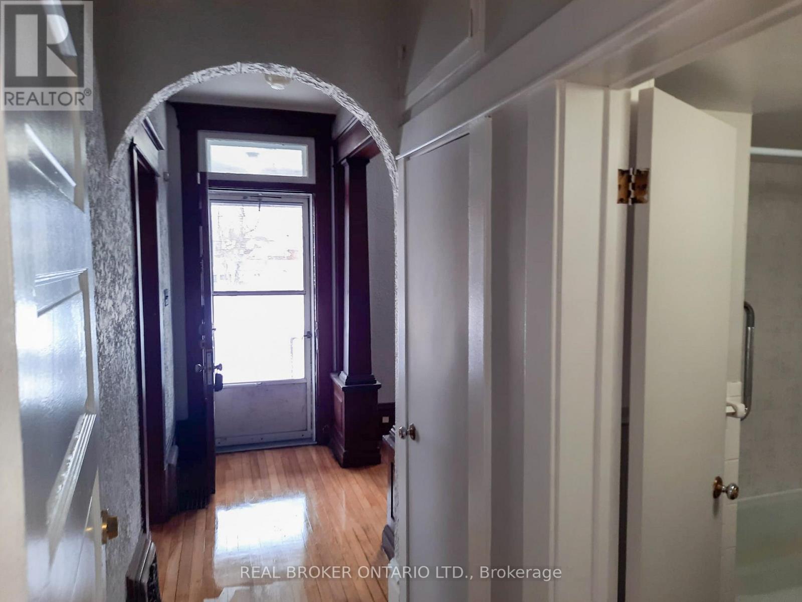 Property at 7 MONTGOMERY PLACE image 3