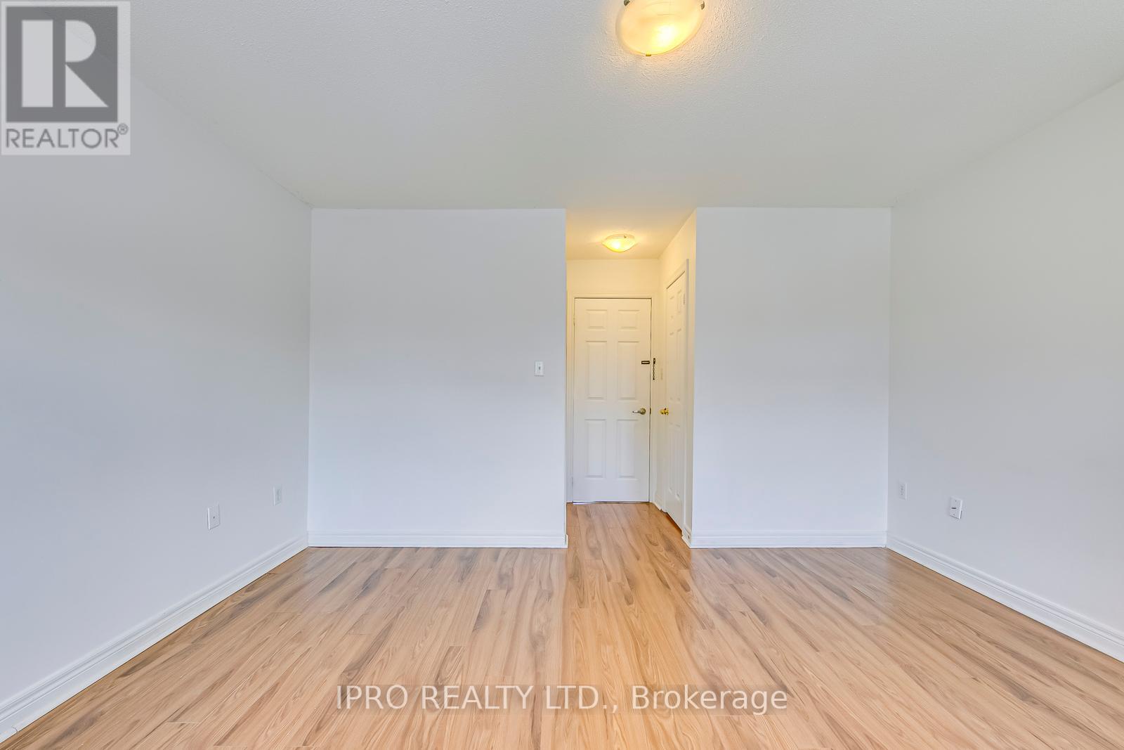 25 - 1128 Dundas Street W, Mississauga, Ontario  L5C 1E1 - Photo 24 - W11946421