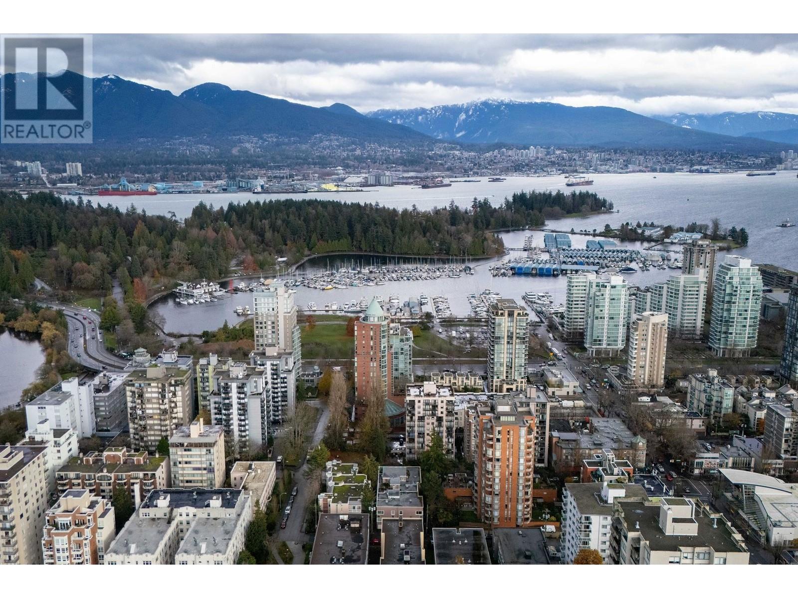 Listing Picture 16 of 19 : 203 1878 ROBSON STREET, Vancouver / 溫哥華 - 魯藝地產 Yvonne Lu Group - MLS Medallion Club Member