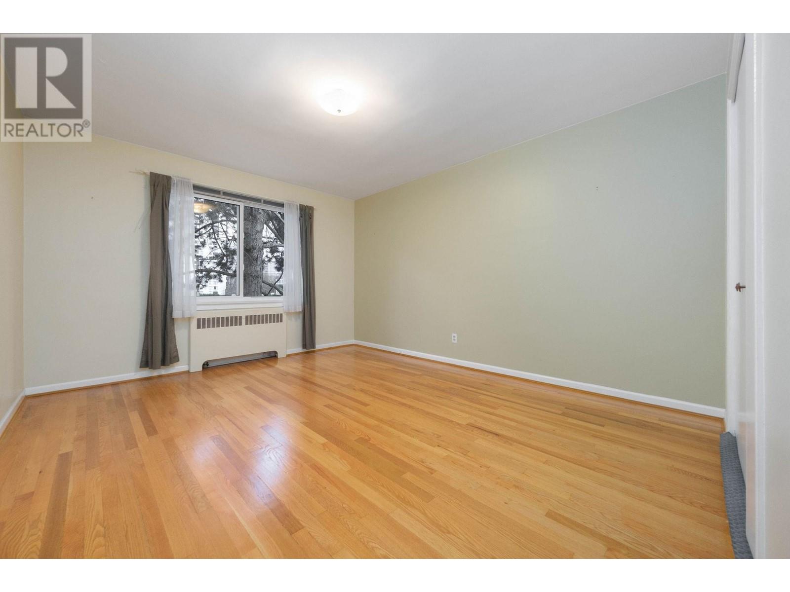 Listing Picture 9 of 19 : 203 1878 ROBSON STREET, Vancouver / 溫哥華 - 魯藝地產 Yvonne Lu Group - MLS Medallion Club Member