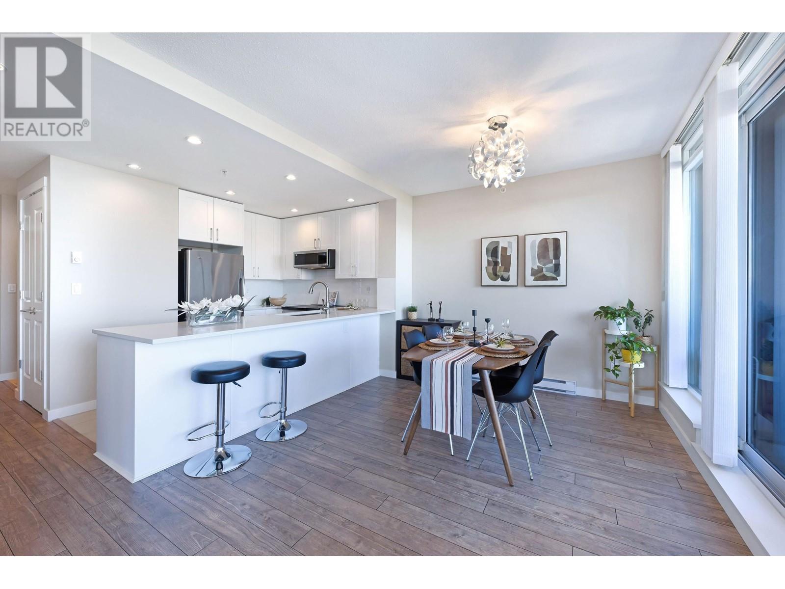 Listing Picture 4 of 26 : 1601 2688 WEST MALL DRIVE, Vancouver / 溫哥華 - 魯藝地產 Yvonne Lu Group - MLS Medallion Club Member