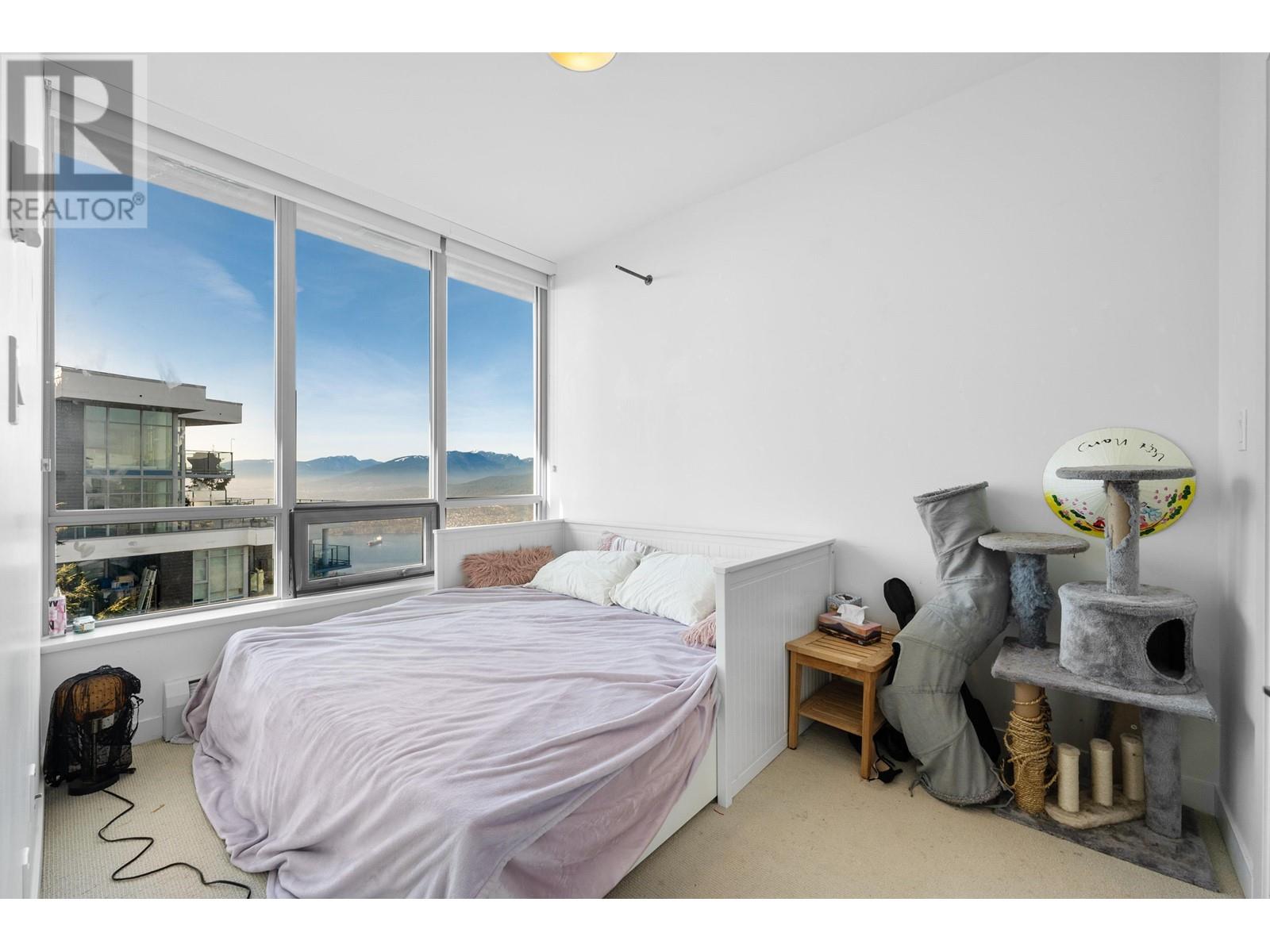 Listing Picture 13 of 30 : 1503 9060 UNIVERSITY CRESCENT, Burnaby / 本拿比 - 魯藝地產 Yvonne Lu Group - MLS Medallion Club Member