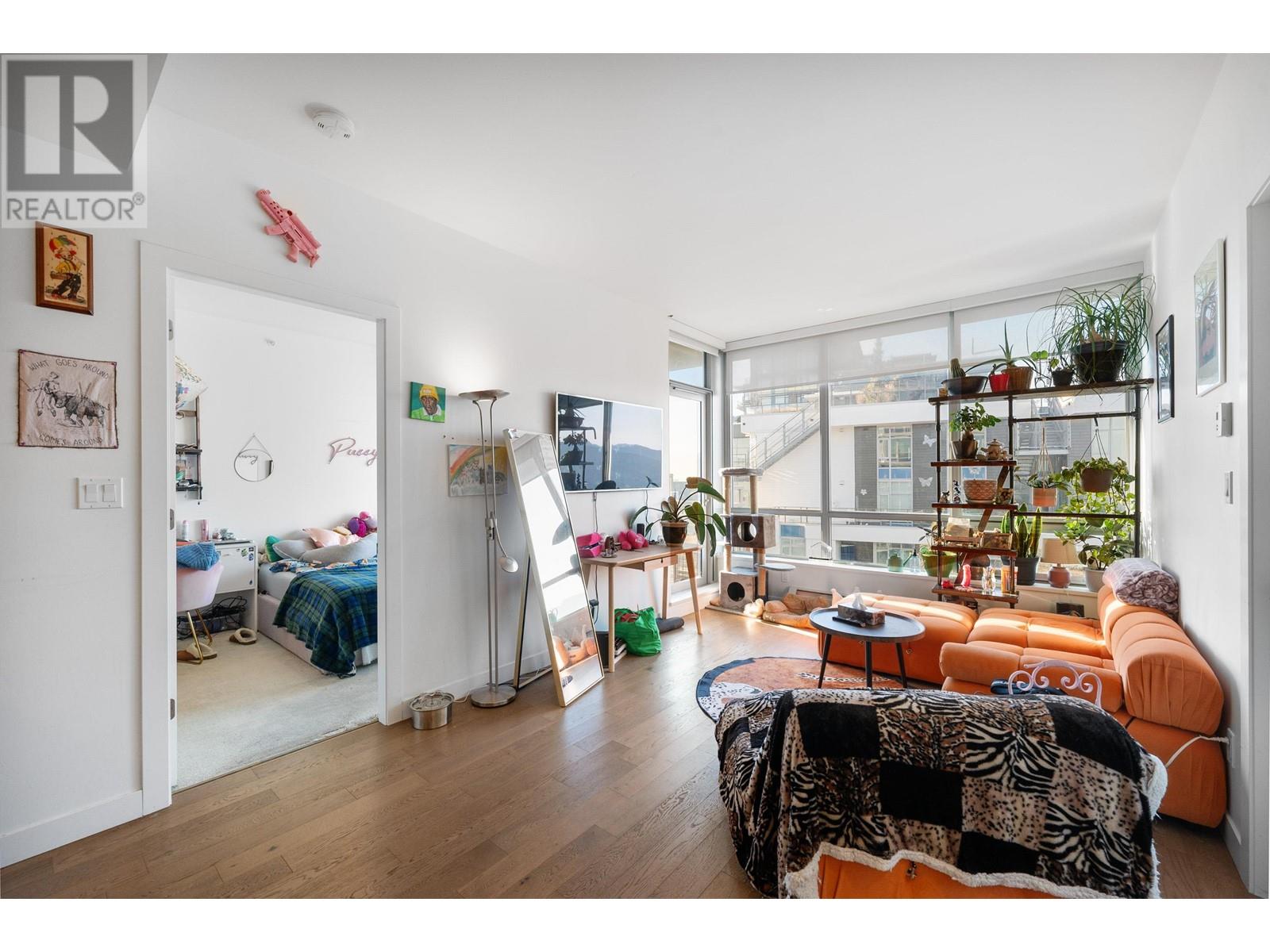 Listing Picture 9 of 30 : 1503 9060 UNIVERSITY CRESCENT, Burnaby / 本拿比 - 魯藝地產 Yvonne Lu Group - MLS Medallion Club Member