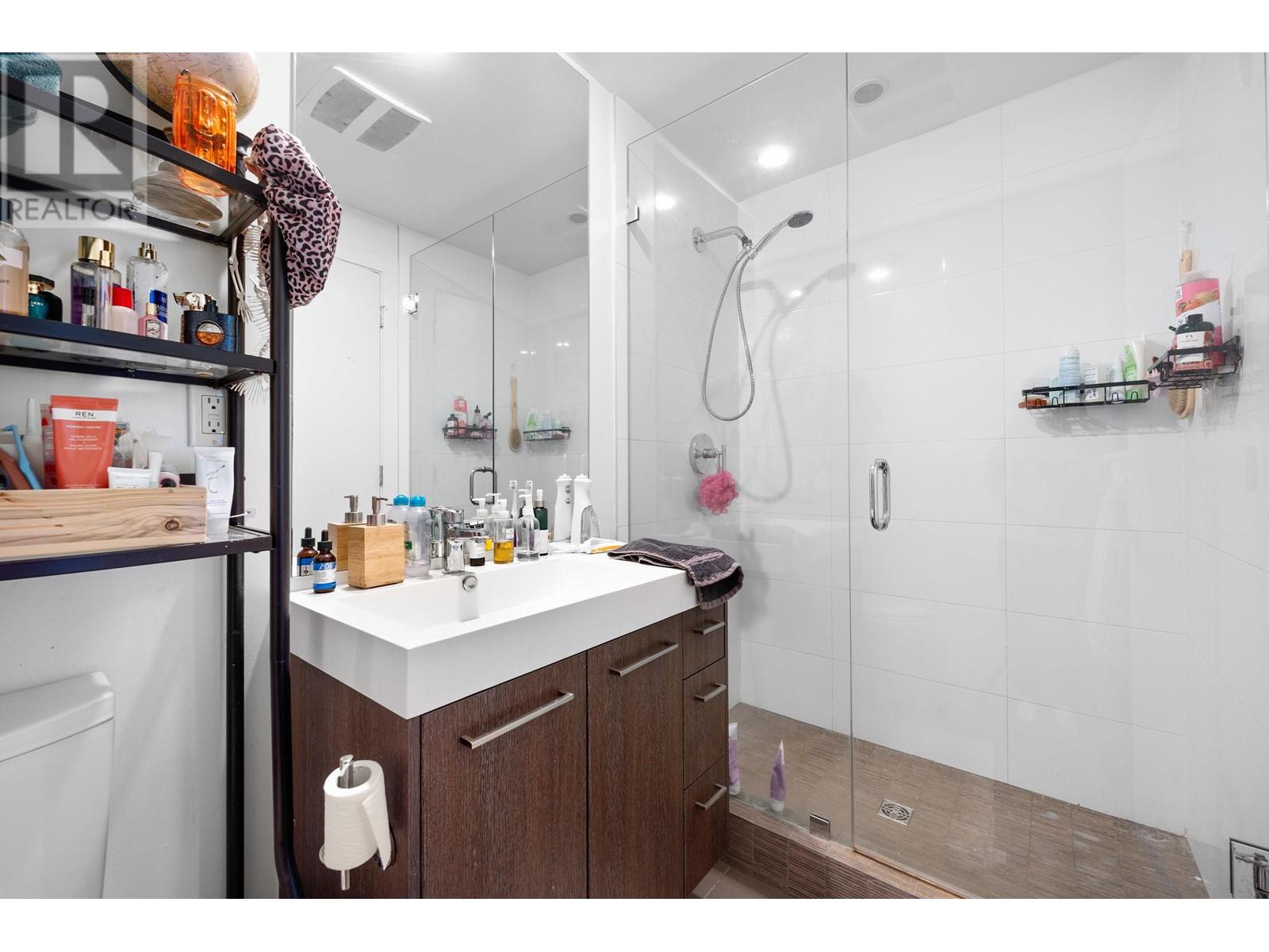 Listing Picture 20 of 30 : 1503 9060 UNIVERSITY CRESCENT, Burnaby / 本拿比 - 魯藝地產 Yvonne Lu Group - MLS Medallion Club Member