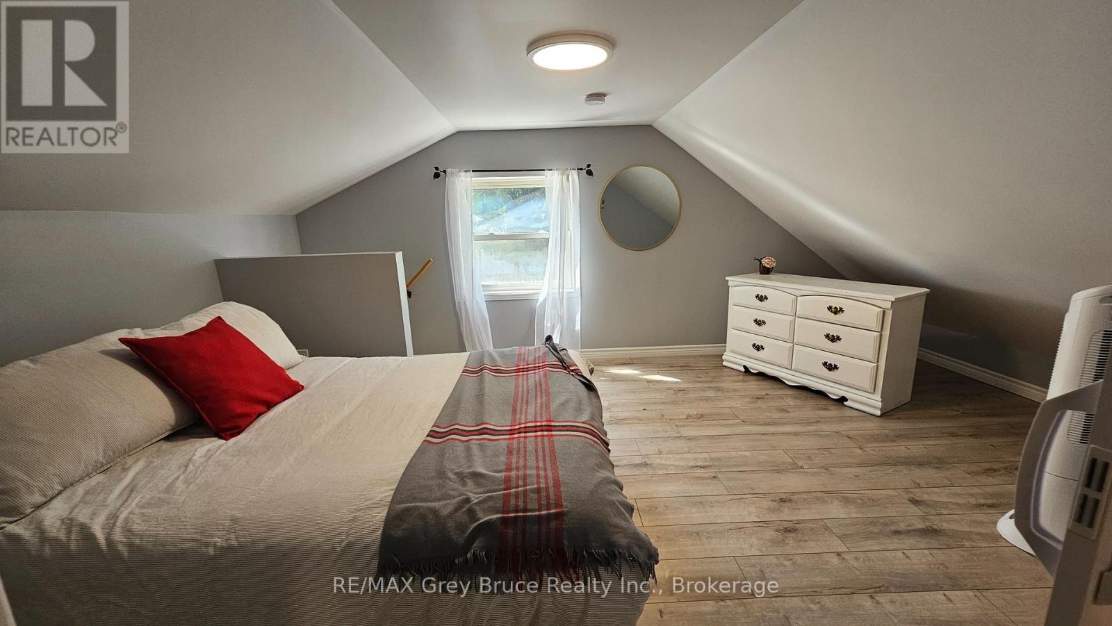 549 Stokes Bay Road, Northern Bruce Peninsula, Ontario  N0H 1W0 - Photo 16 - X11946494