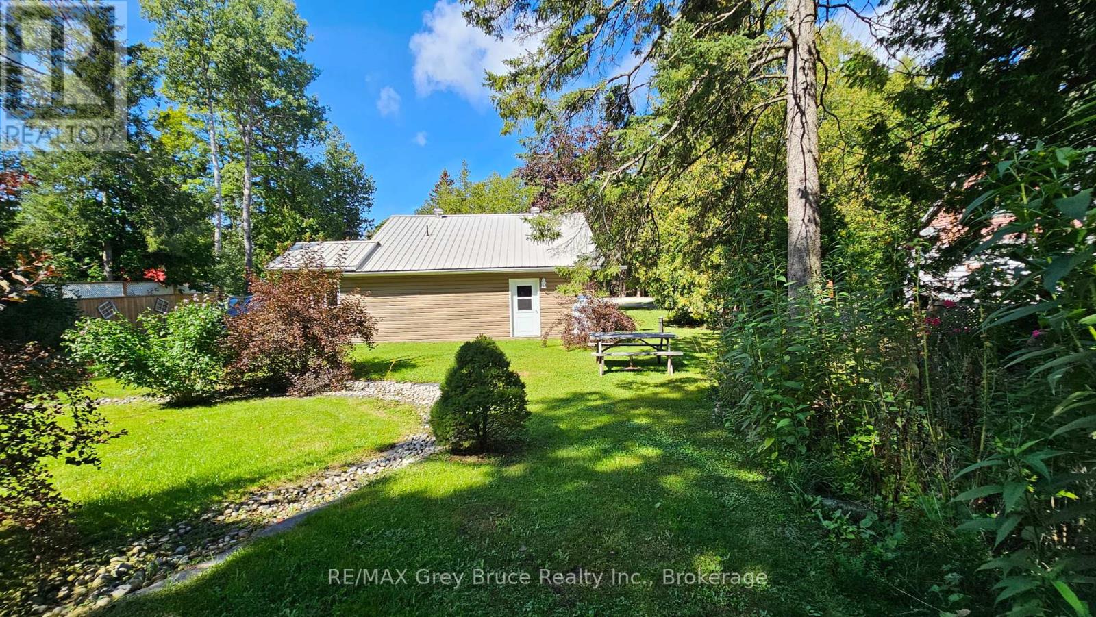 549 Stokes Bay Road, Northern Bruce Peninsula, Ontario  N0H 1W0 - Photo 19 - X11946494