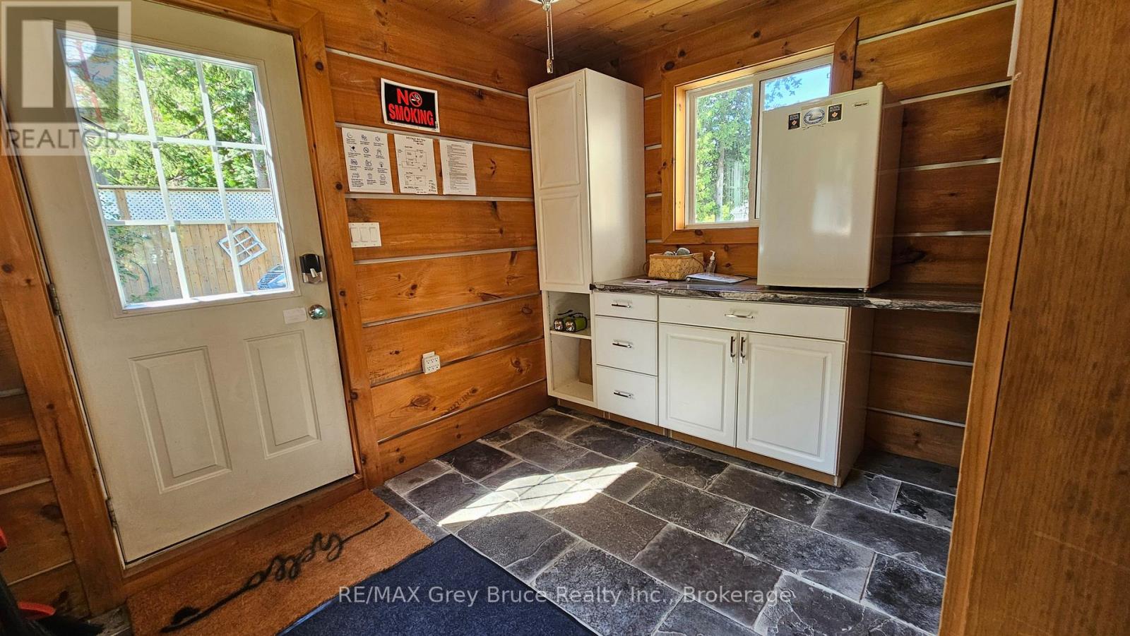 549 Stokes Bay Road, Northern Bruce Peninsula, Ontario  N0H 1W0 - Photo 3 - X11946494
