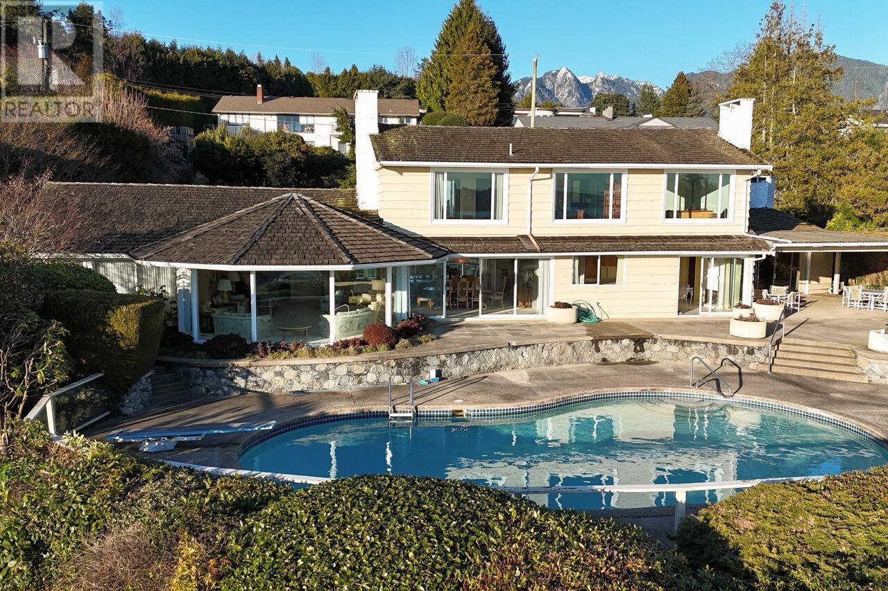 Property at 735 FAIRMILE ROAD image 2
