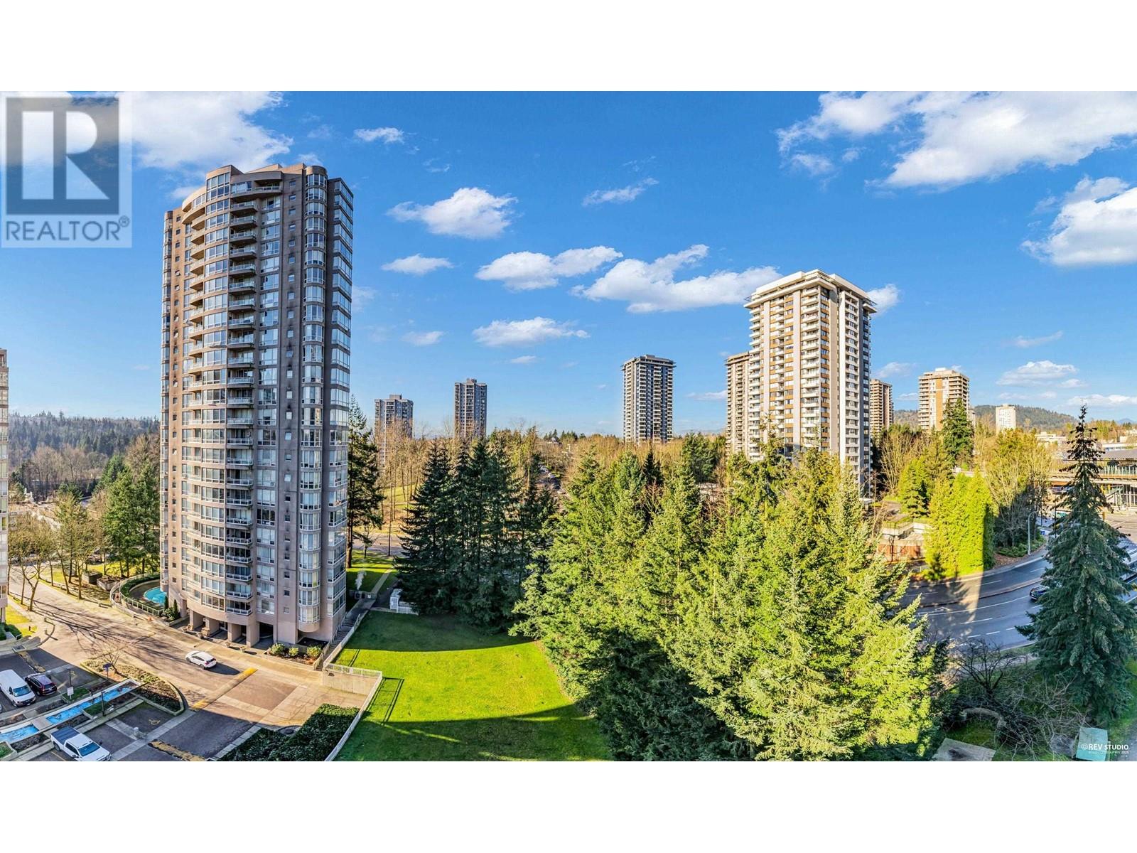Listing Picture 2 of 33 : 1103 9633 MANCHESTER DRIVE, Burnaby / 本拿比 - 魯藝地產 Yvonne Lu Group - MLS Medallion Club Member